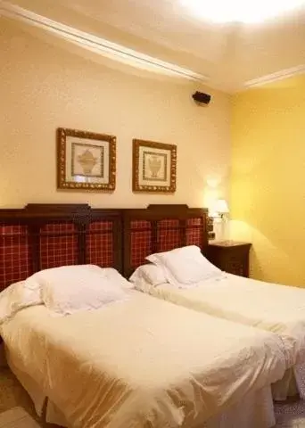 Double or Twin Room in Hotel Juanito Double or Twin Room in Hotel Juanito