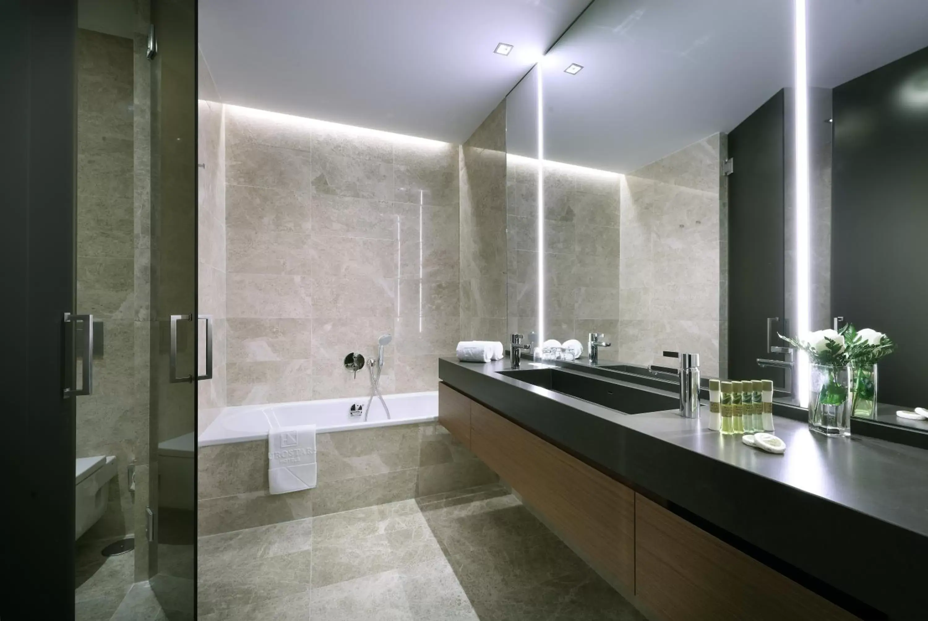 Deluxe Room in Eurostars Torre Sevilla Deluxe Room in Eurostars Torre Sevilla