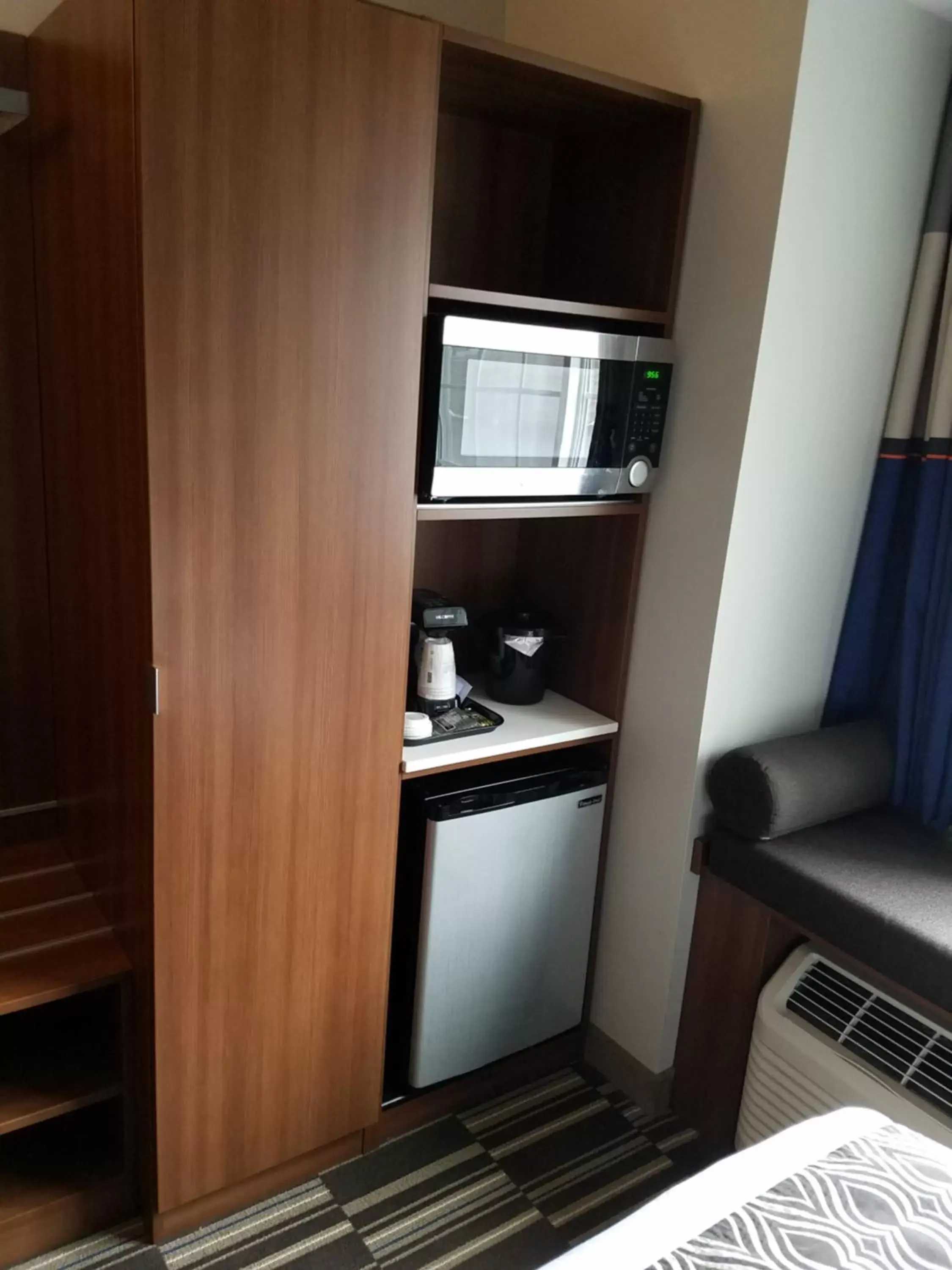 Two Queen Beds - Non-Smoking in Microtel Inn & Suites by Wyndham Binghamton Two Queen Beds - Non-Smoking in Microtel Inn & Suites by Wyndham Binghamton