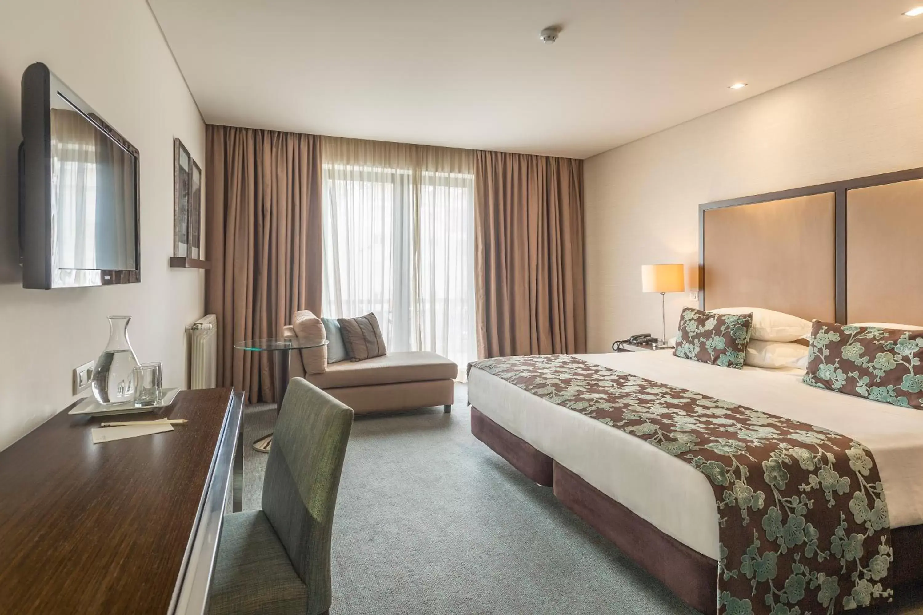 Family Room (2 Adults + 2 Children up to 9 years old) in Hotel Dom Goncalo & Spa Family Room (2 Adults + 2 Children up to 9 years old) in Hotel Dom Goncalo & Spa