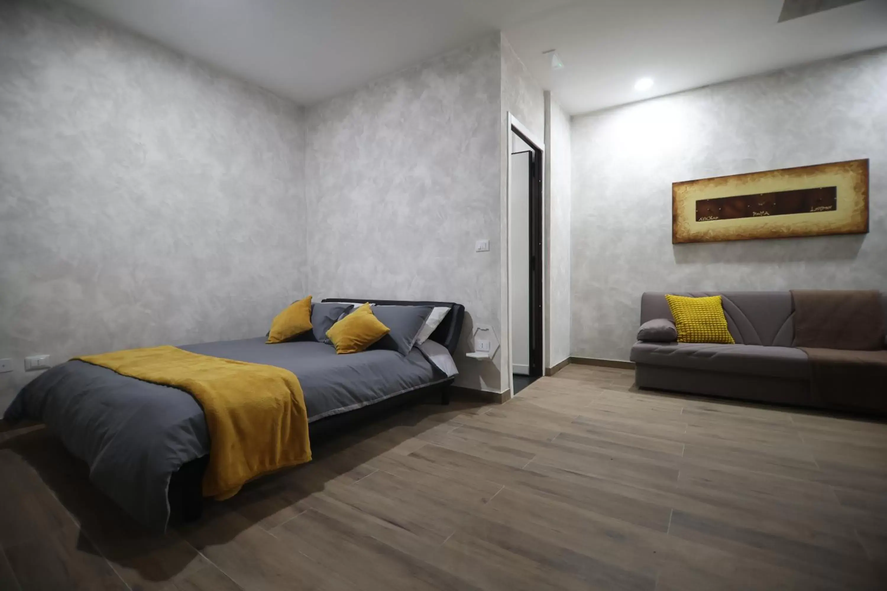 Deluxe Double Room (2 Adults + 1 Child) in La Clessidra B&B Deluxe Double Room (2 Adults + 1 Child) in La Clessidra B&B