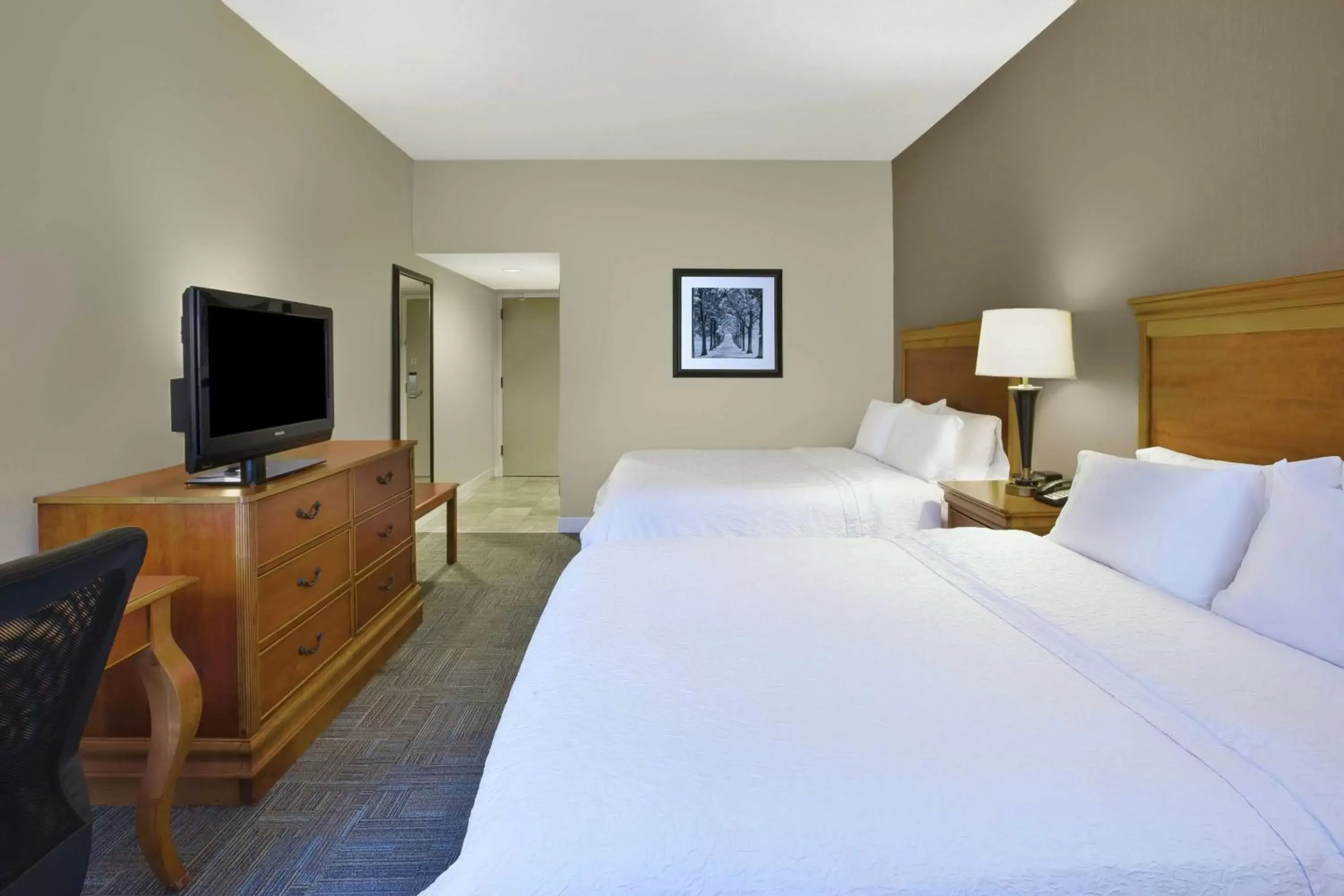 Room with Two Queen Beds - Non-Smoking in Hampton Inn Richmond-West Innsbrook Room with Two Queen Beds - Non-Smoking in Hampton Inn Richmond-West Innsbrook