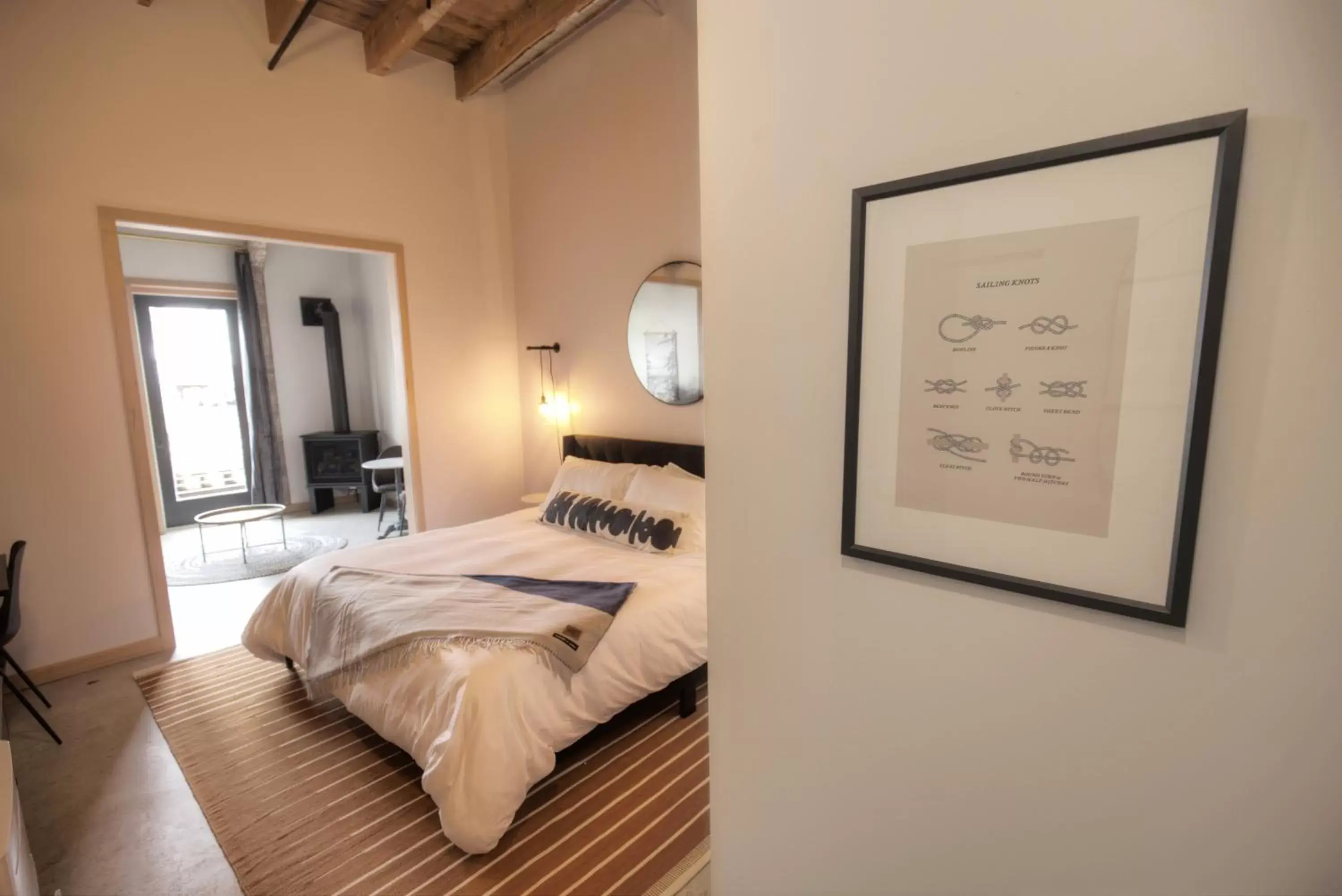 Deluxe Cityview King Studio in Bowline Hotel Deluxe Cityview King Studio in Bowline Hotel