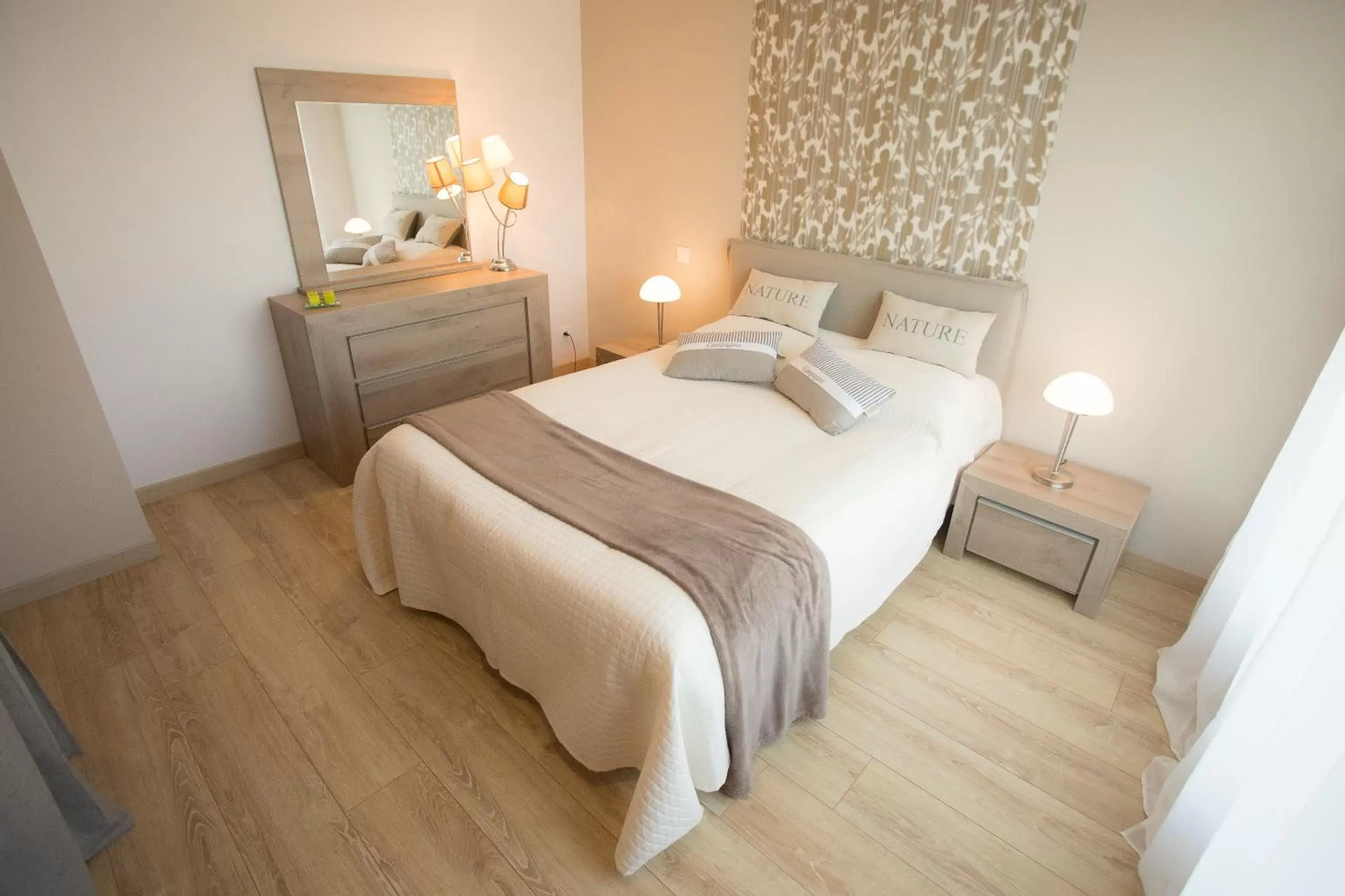 Double Room with Balcony in Chambre d'hôtes Les Bruyères Double Room with Balcony in Chambre d'hôtes Les Bruyères