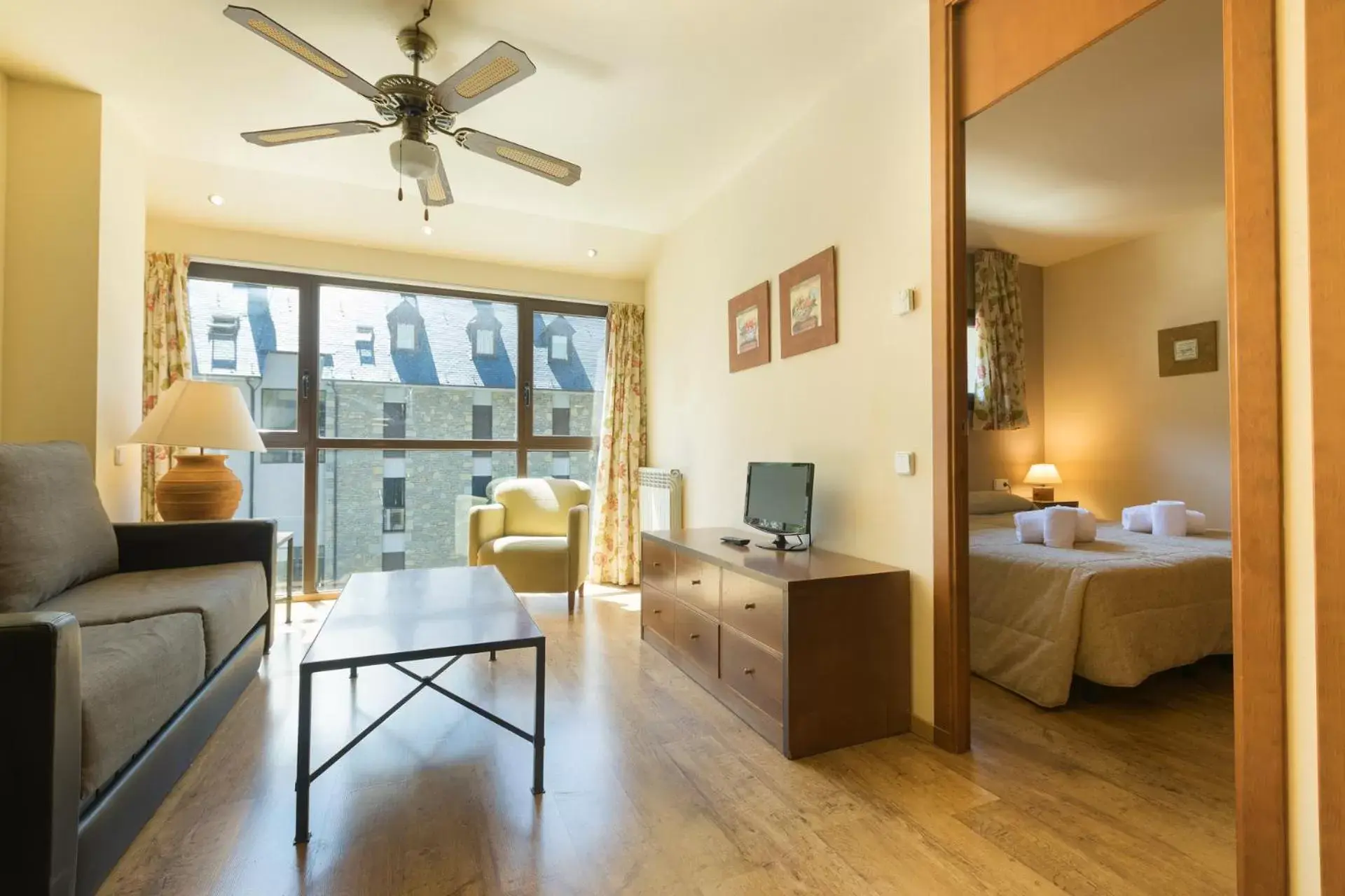 Suite Apartment in Aparthotel La Vall Blanca Suite Apartment in Aparthotel La Vall Blanca