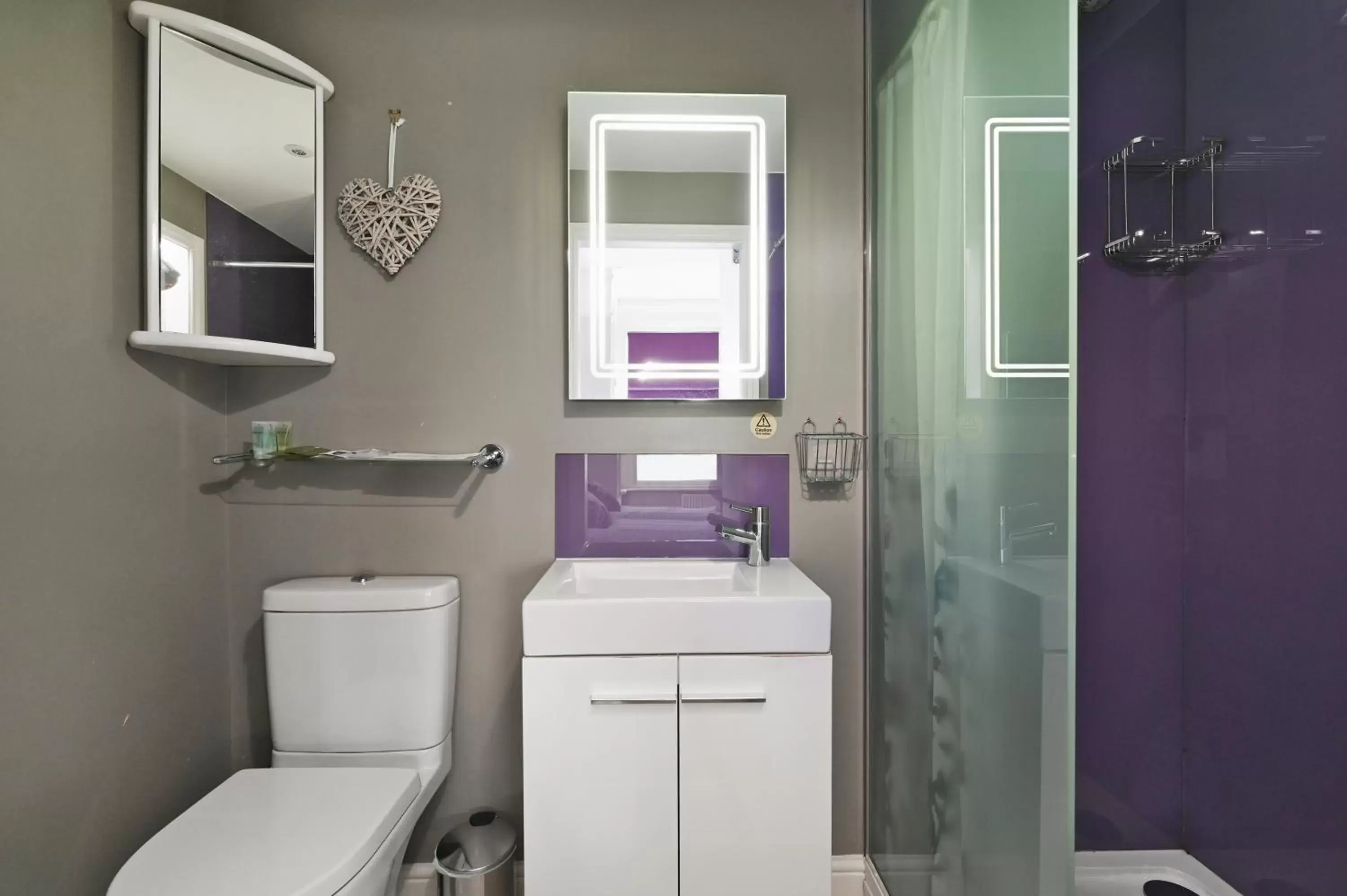 Superior King Room in NORTHRISE RETREAT Superior King Room in NORTHRISE RETREAT