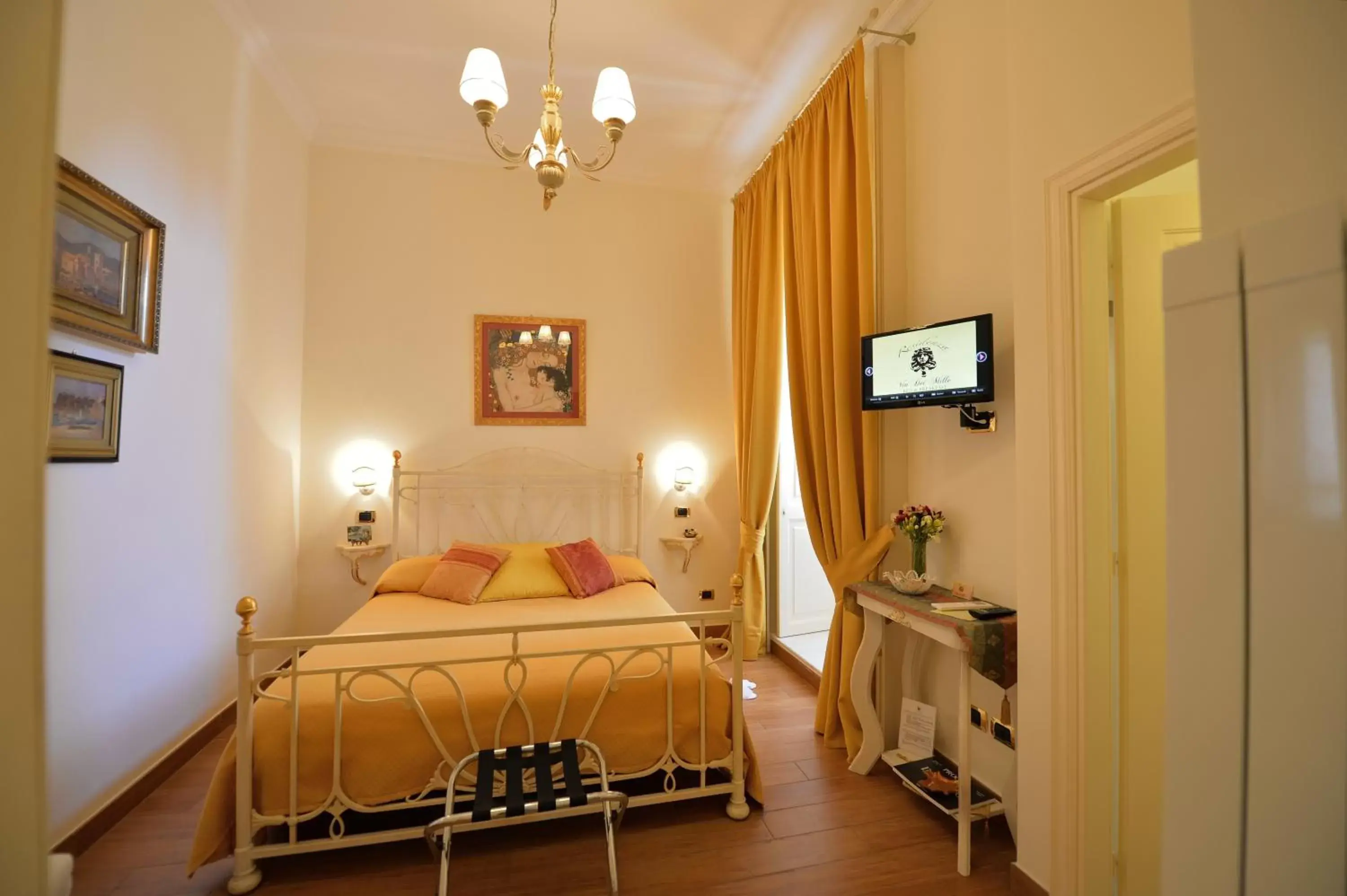 Double Room in B&B Residenza Via Dei Mille Double Room in B&B Residenza Via Dei Mille