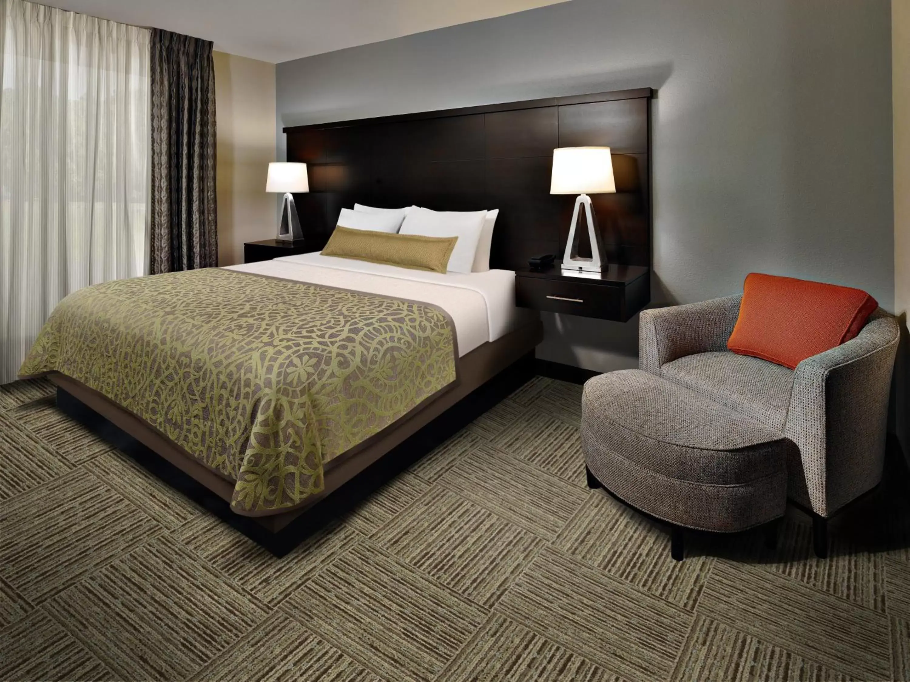 Two-Bedroom Suite - Non-Smoking in Staybridge Suites Tysons - McLean by IHG Two-Bedroom Suite - Non-Smoking in Staybridge Suites Tysons - McLean by IHG