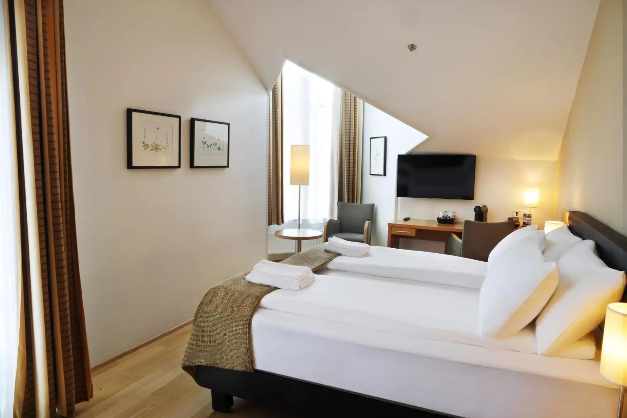 Deluxe Double Room in Hotel Reykjavík Centrum Deluxe Double Room in Hotel Reykjavík Centrum