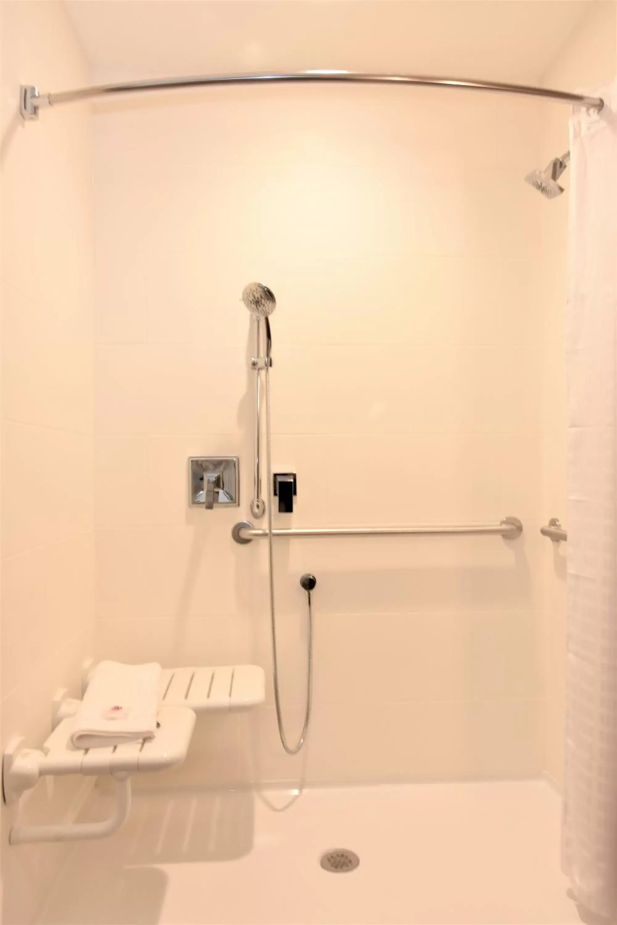 King Room - Accessible/Non-Smoking in Comfort Inn & Suites Rock Hill Northeast King Room - Accessible/Non-Smoking in Comfort Inn & Suites Rock Hill Northeast