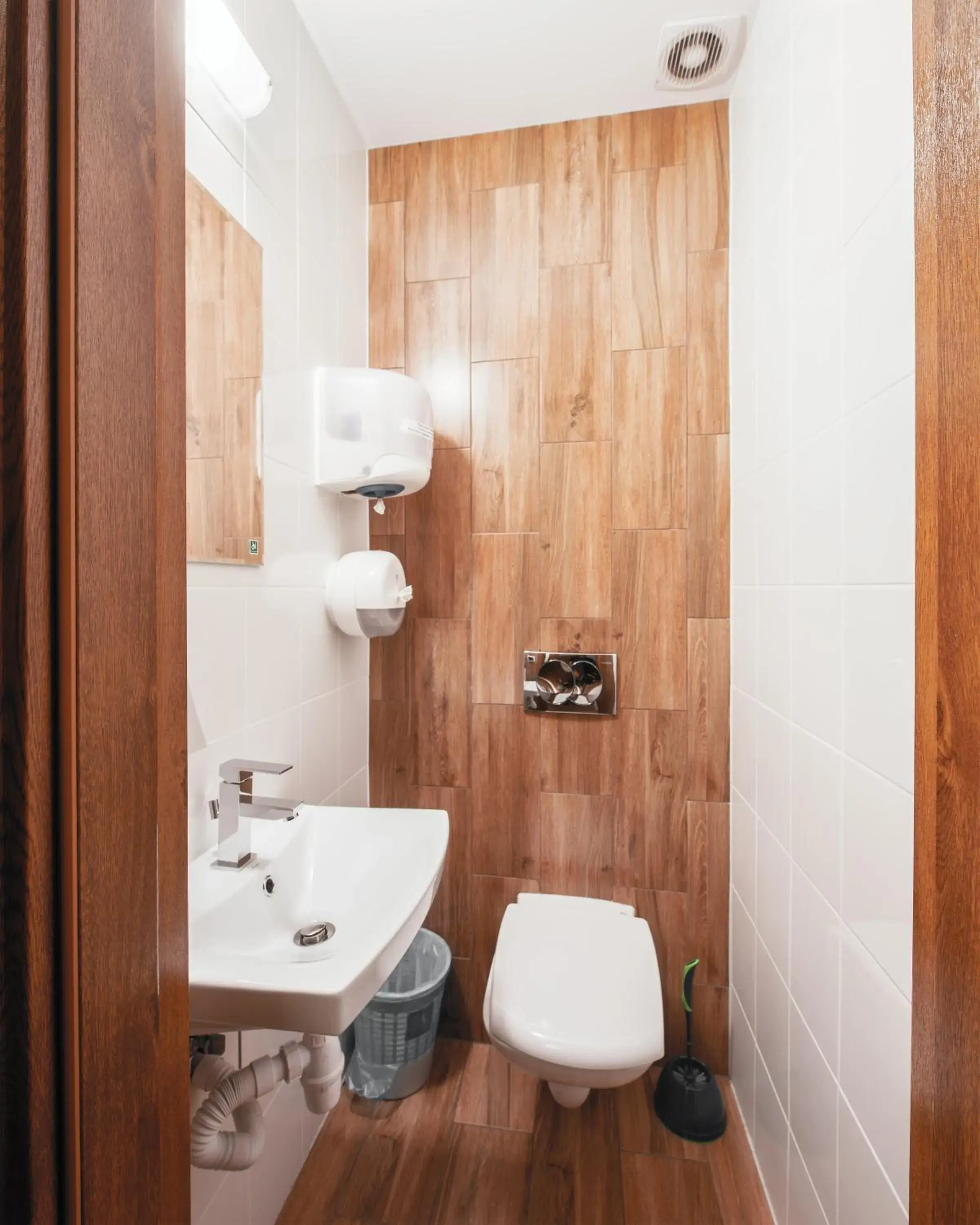 Double or Twin Room with Shared Bathroom in Ginger ApartHostel Double or Twin Room with Shared Bathroom in Ginger ApartHostel