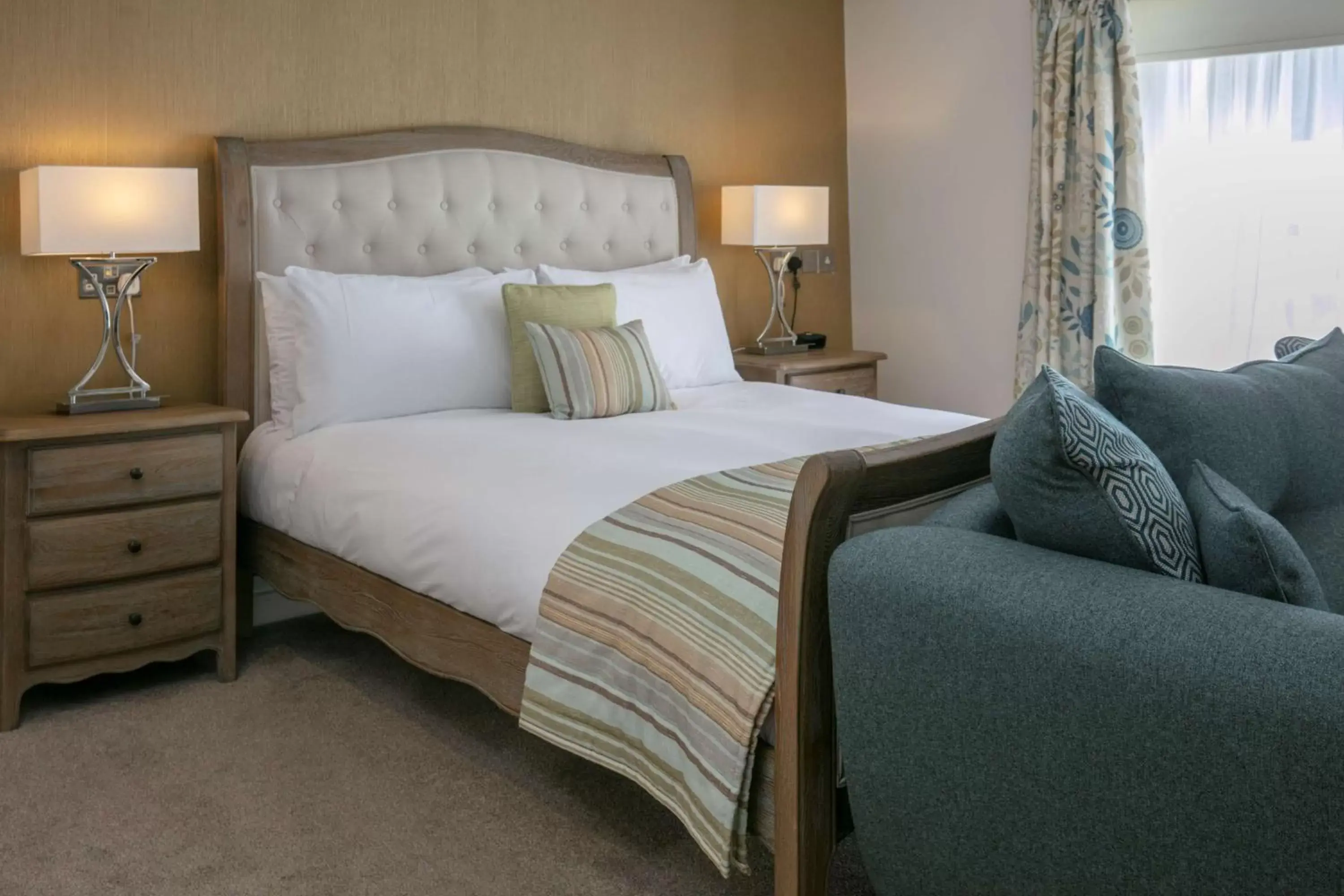 King Suite with Sofa Bed in Best Western Wessex Royale Hotel Dorchester King Suite with Sofa Bed in Best Western Wessex Royale Hotel Dorchester