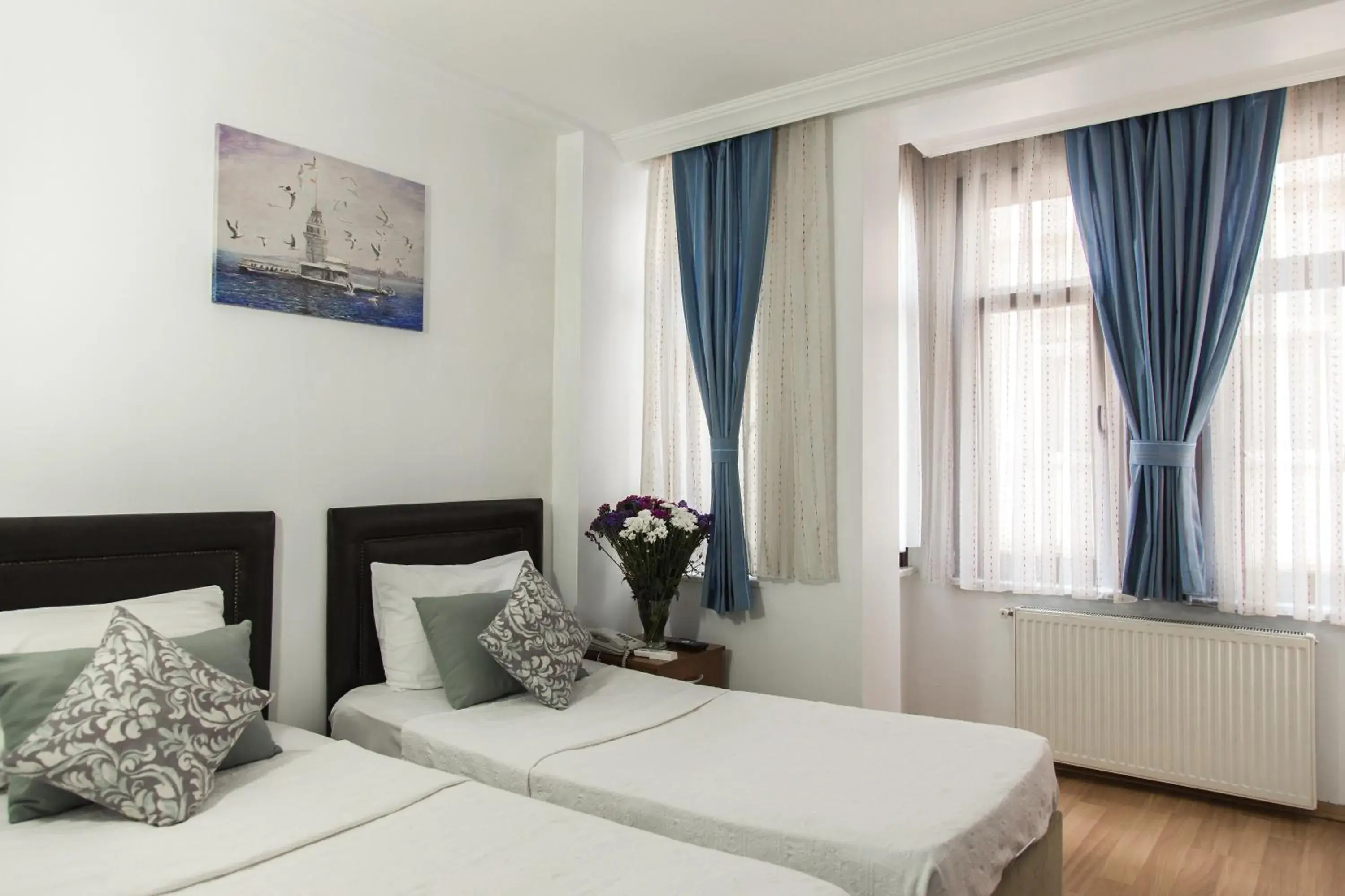 Twin Room with Sofa Bed in The House of Tulpan Twin Room with Sofa Bed in The House of Tulpan