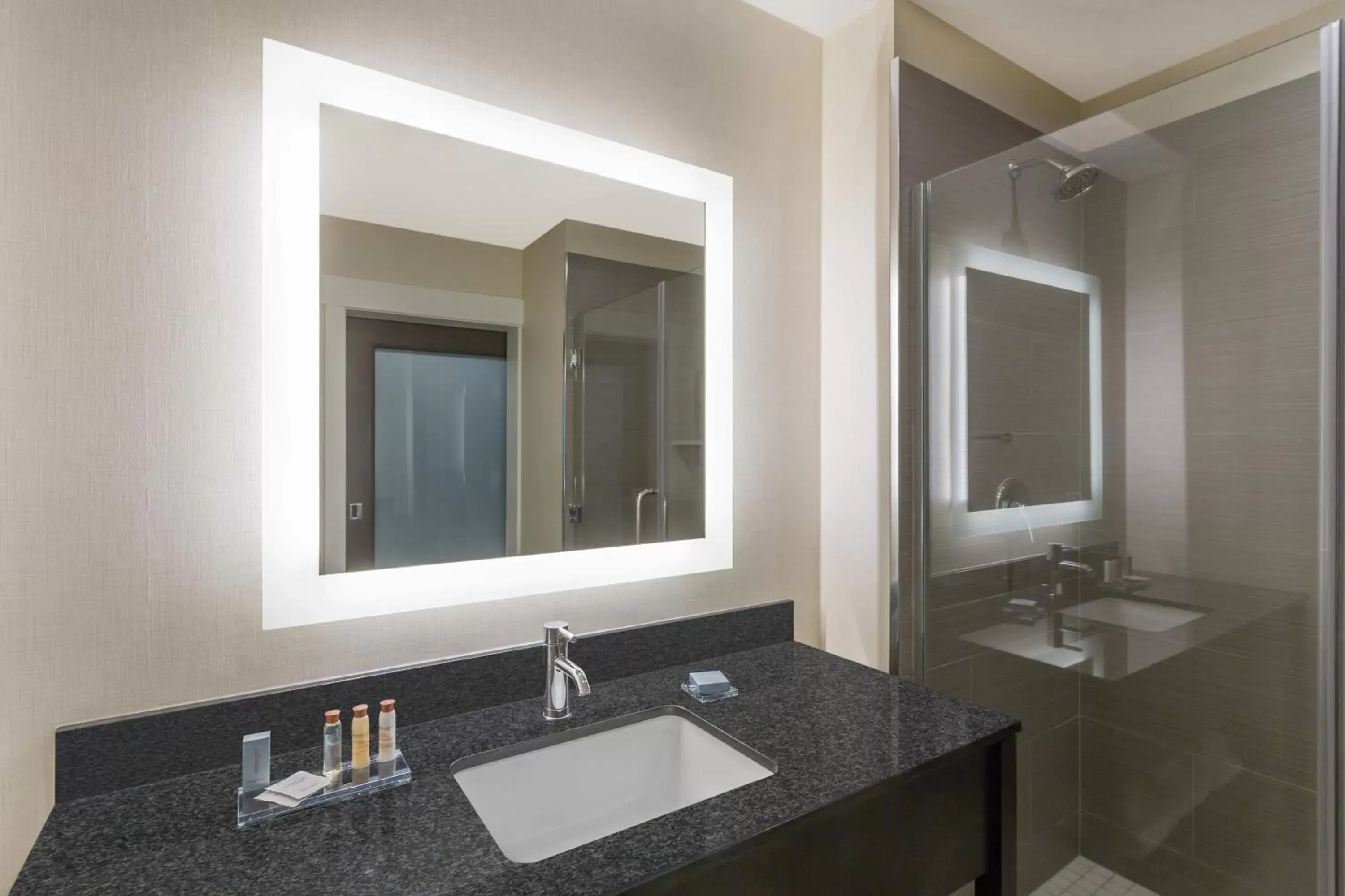 King Room - Disability Access/Non-Smoking in Wingate by Wyndham Hurricane Zion National Park King Room - Disability Access/Non-Smoking in Wingate by Wyndham Hurricane Zion National Park