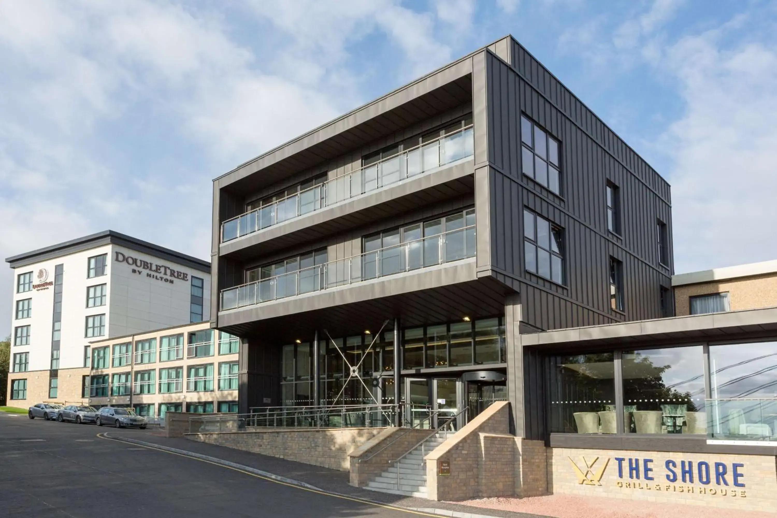 DoubleTree by Hilton Edinburgh - Queensferry Crossing DoubleTree by Hilton Edinburgh - Queensferry Crossing