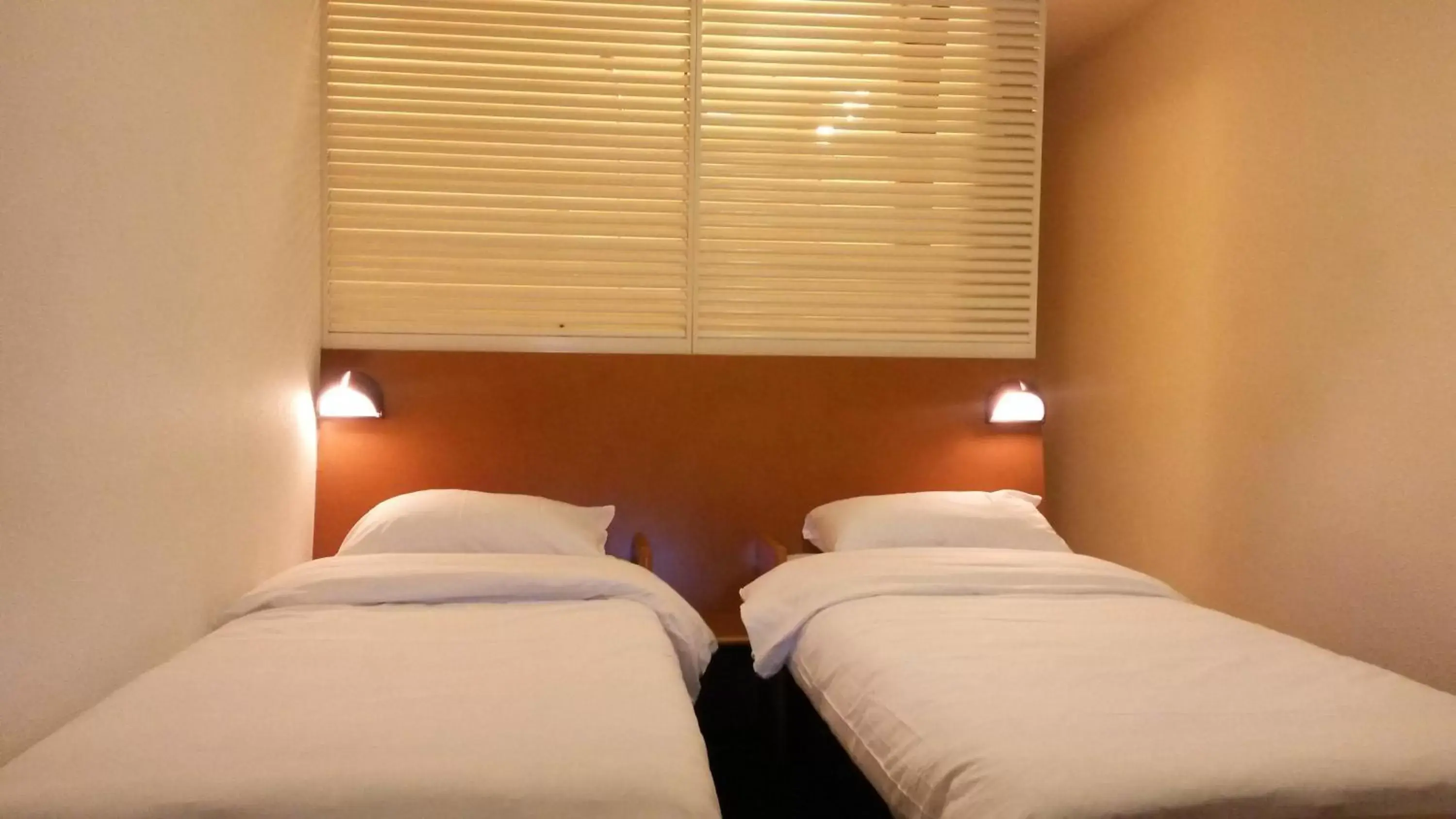 Twin Room in Quick Palace Vannes Twin Room in Quick Palace Vannes