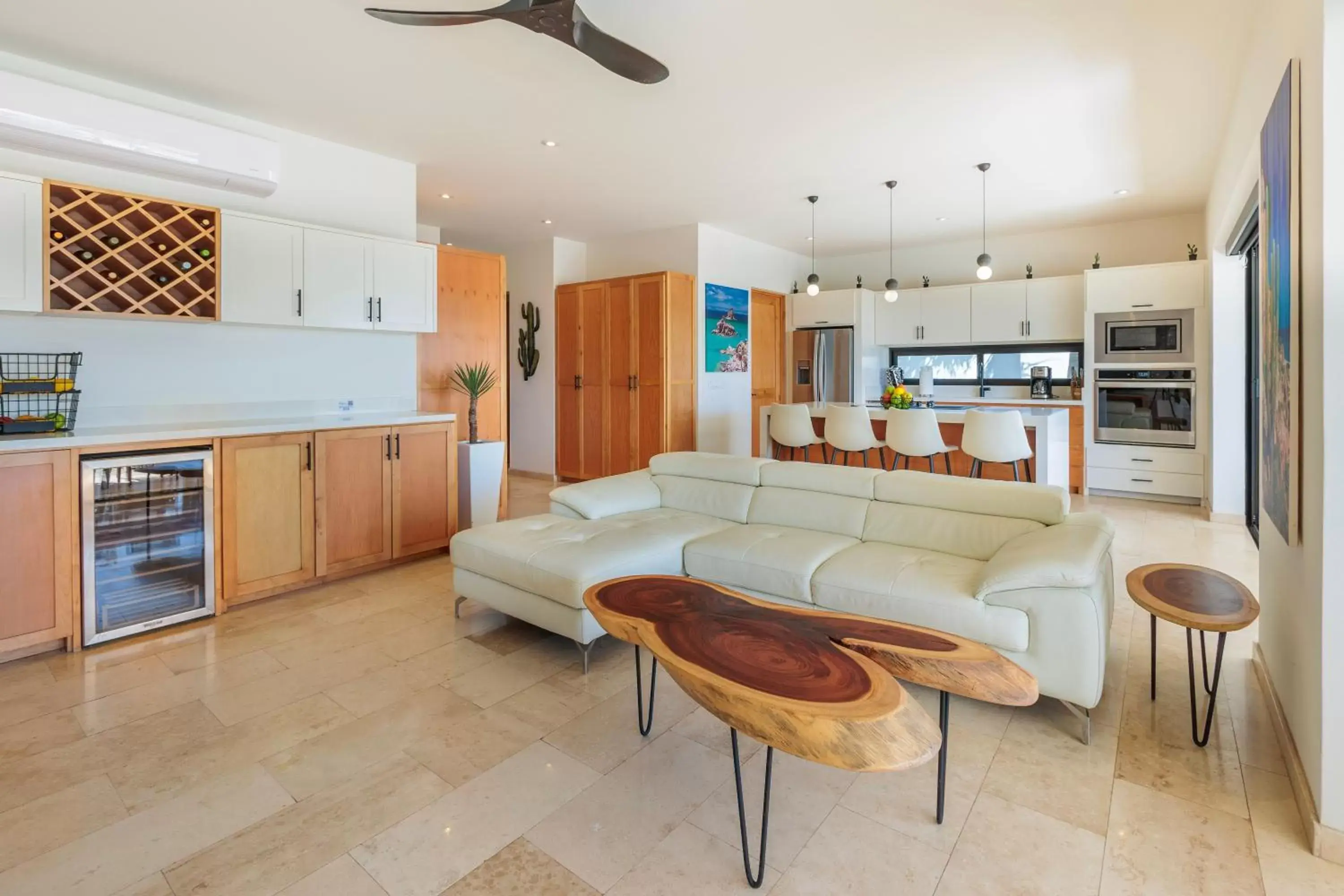 Deluxe Apartment in Cerritos Surf Residences Deluxe Apartment in Cerritos Surf Residences