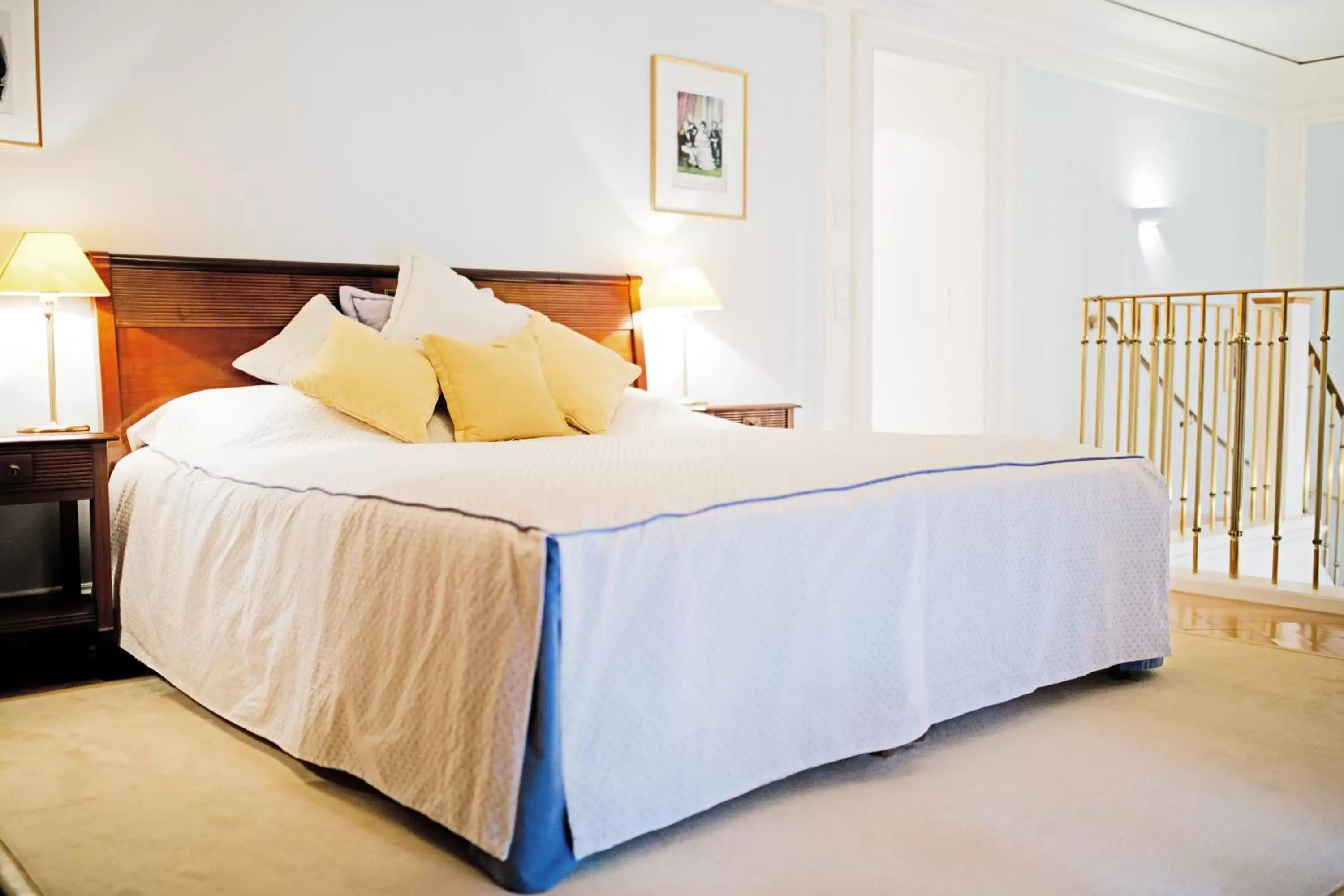 City Suite in Palais Coburg Hotel City Suite in Palais Coburg Hotel