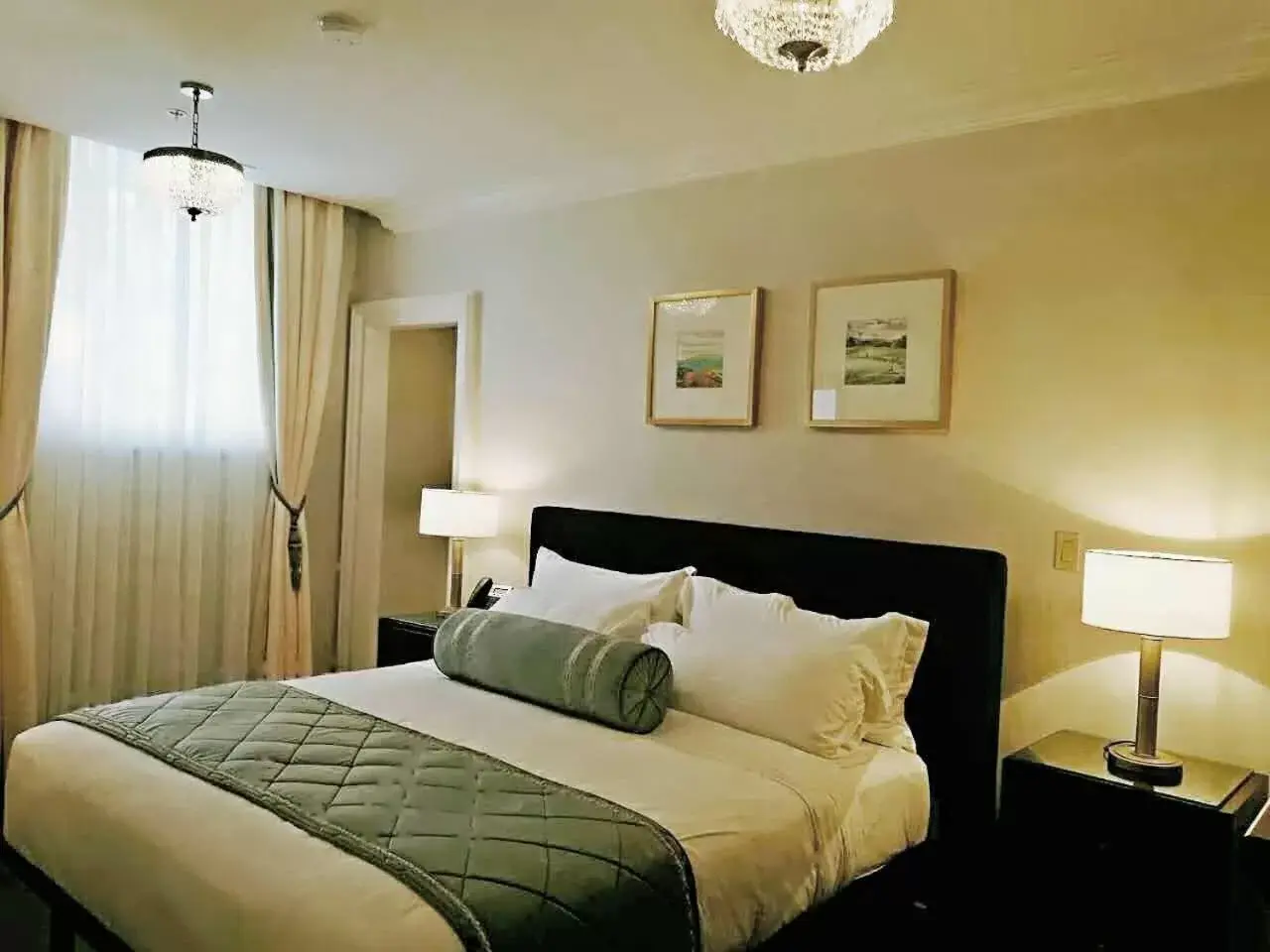 One-Bedroom Apartment - Lower Level in Sydney Boutique Inn & Suites One-Bedroom Apartment - Lower Level in Sydney Boutique Inn & Suites