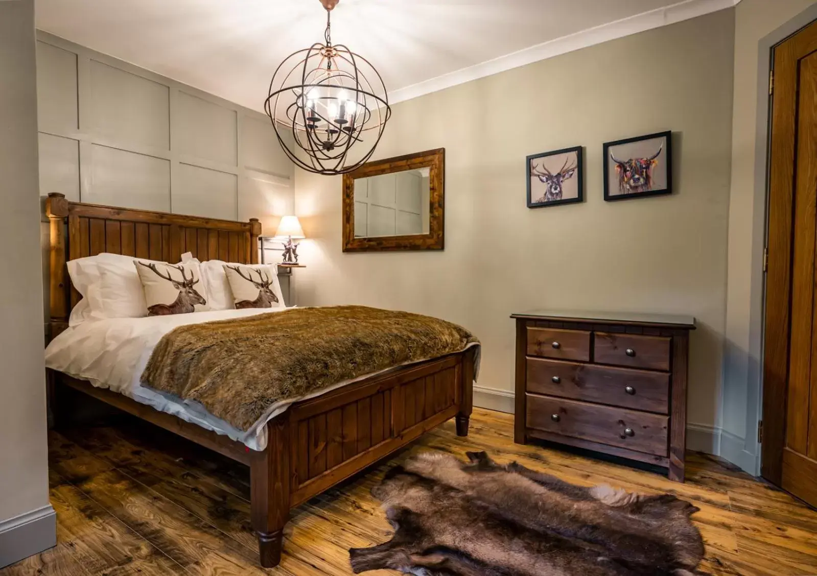 Double Room in White Rose Tower Double Room in White Rose Tower