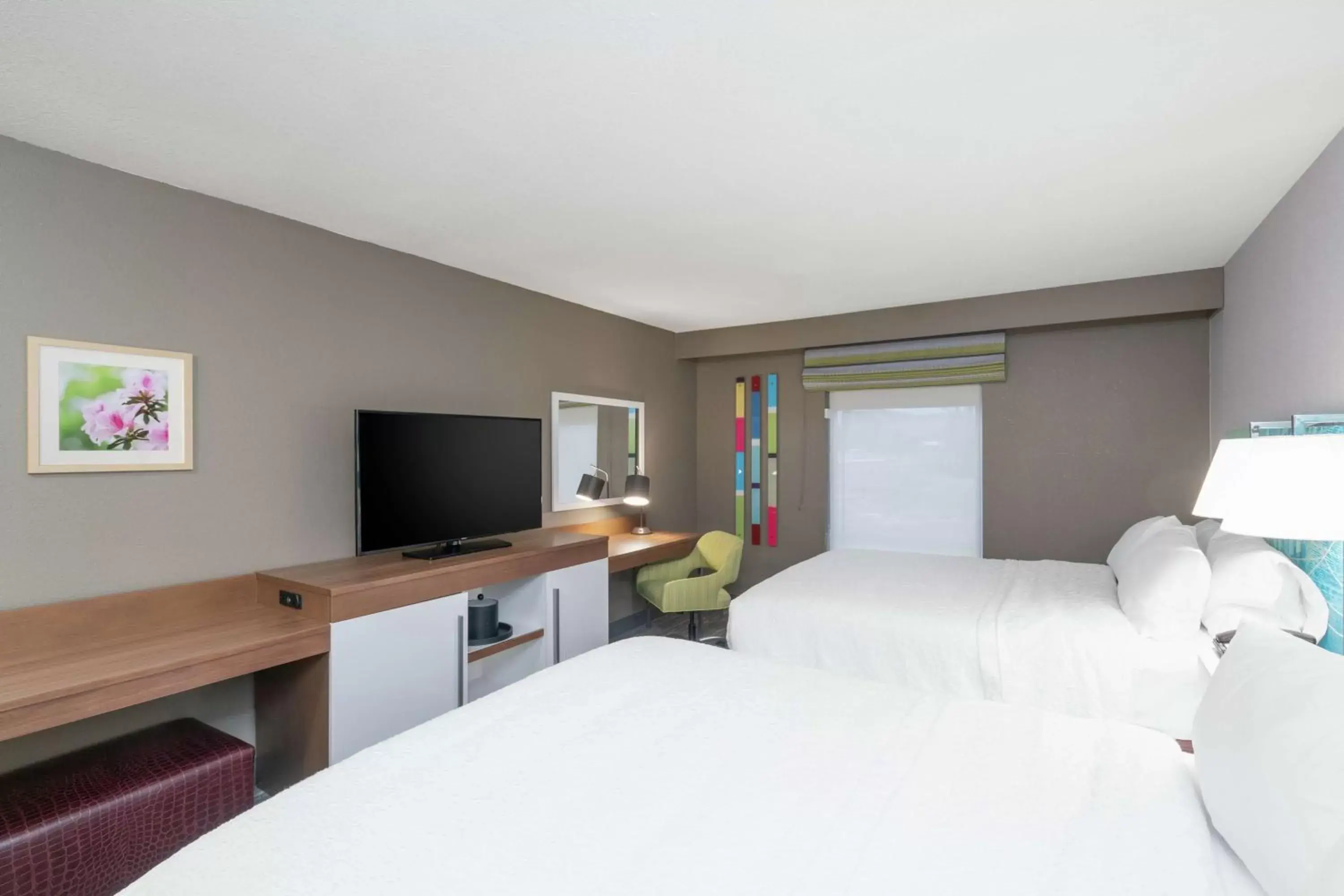 Queen Room with Two Queen Beds - Hearing Access/Non-Smoking in Hampton Inn Weston, WV Queen Room with Two Queen Beds - Hearing Access/Non-Smoking in Hampton Inn Weston, WV