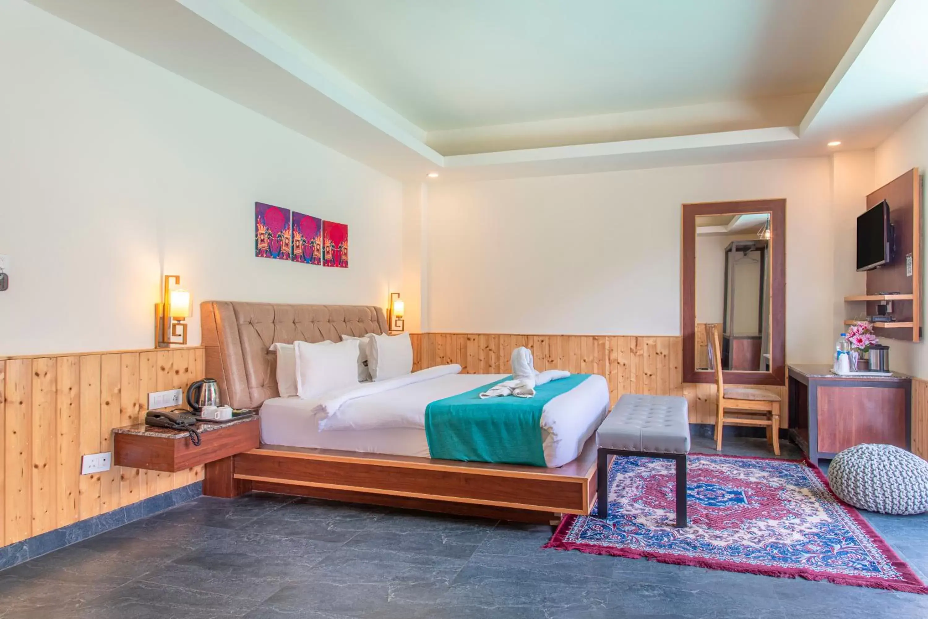 Standard King Room in Echor Himalayan Heights Manali Standard King Room in Echor Himalayan Heights Manali