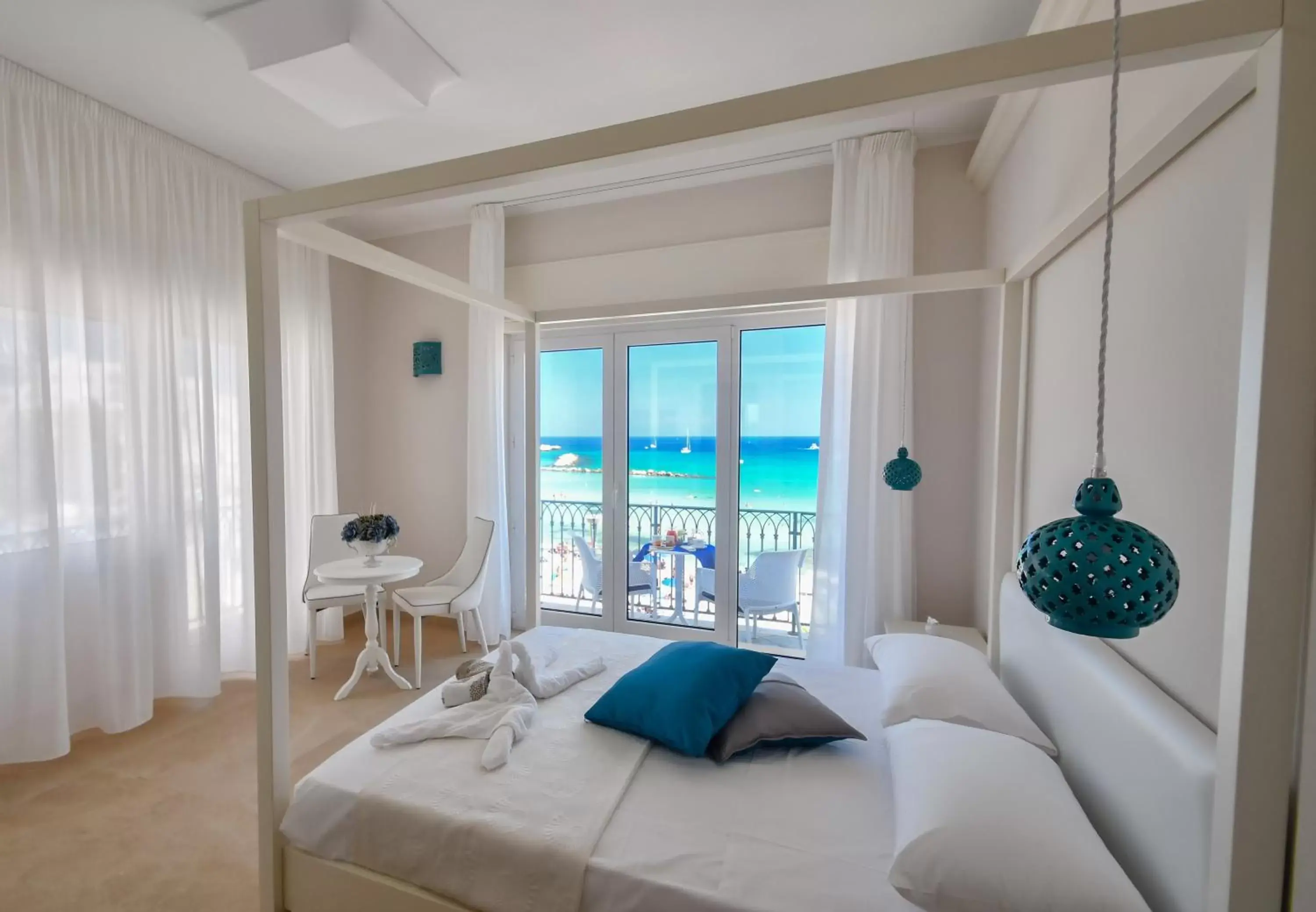 Deluxe Double Room with Balcony and Sea View in B&b Lungomare Otranto Deluxe Double Room with Balcony and Sea View in B&b Lungomare Otranto