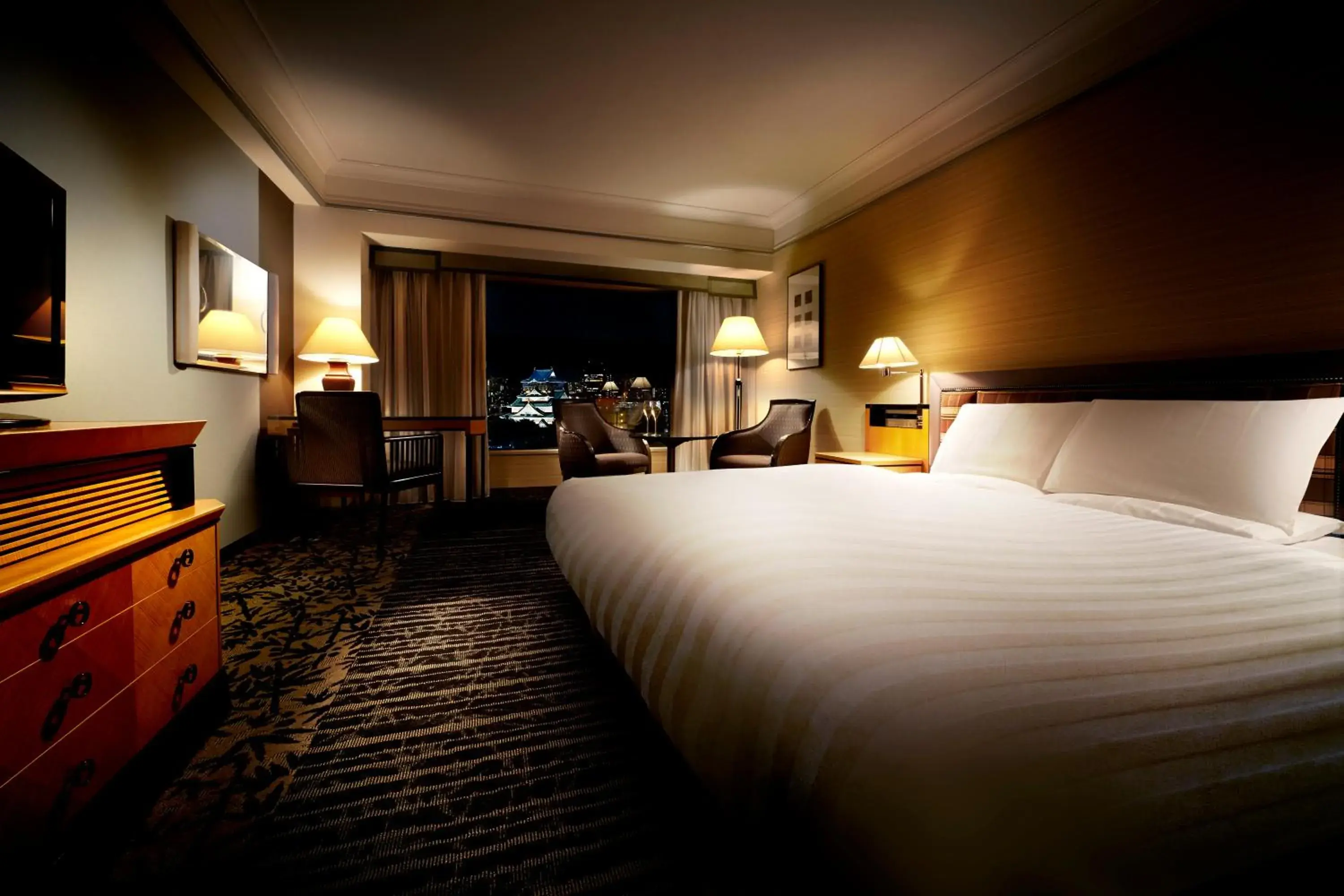 Deluxe Double Non Smoking Castle View - single occupancy in Hotel New Otani Osaka Deluxe Double Non Smoking Castle View - single occupancy in Hotel New Otani Osaka