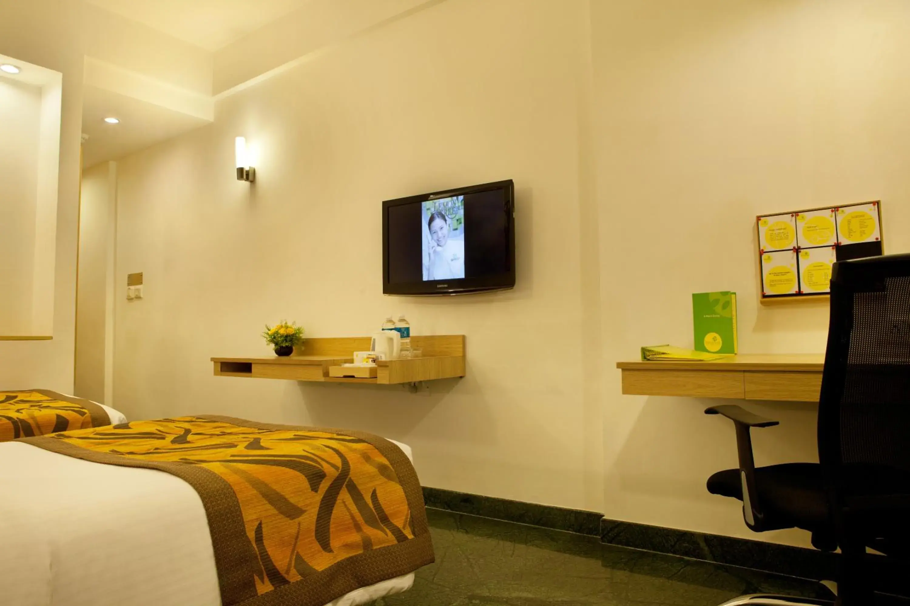 Superior Twin Room - single occupancy in Lemon Tree Hotel, Udyog Vihar, Gurugram Superior Twin Room - single occupancy in Lemon Tree Hotel, Udyog Vihar, Gurugram