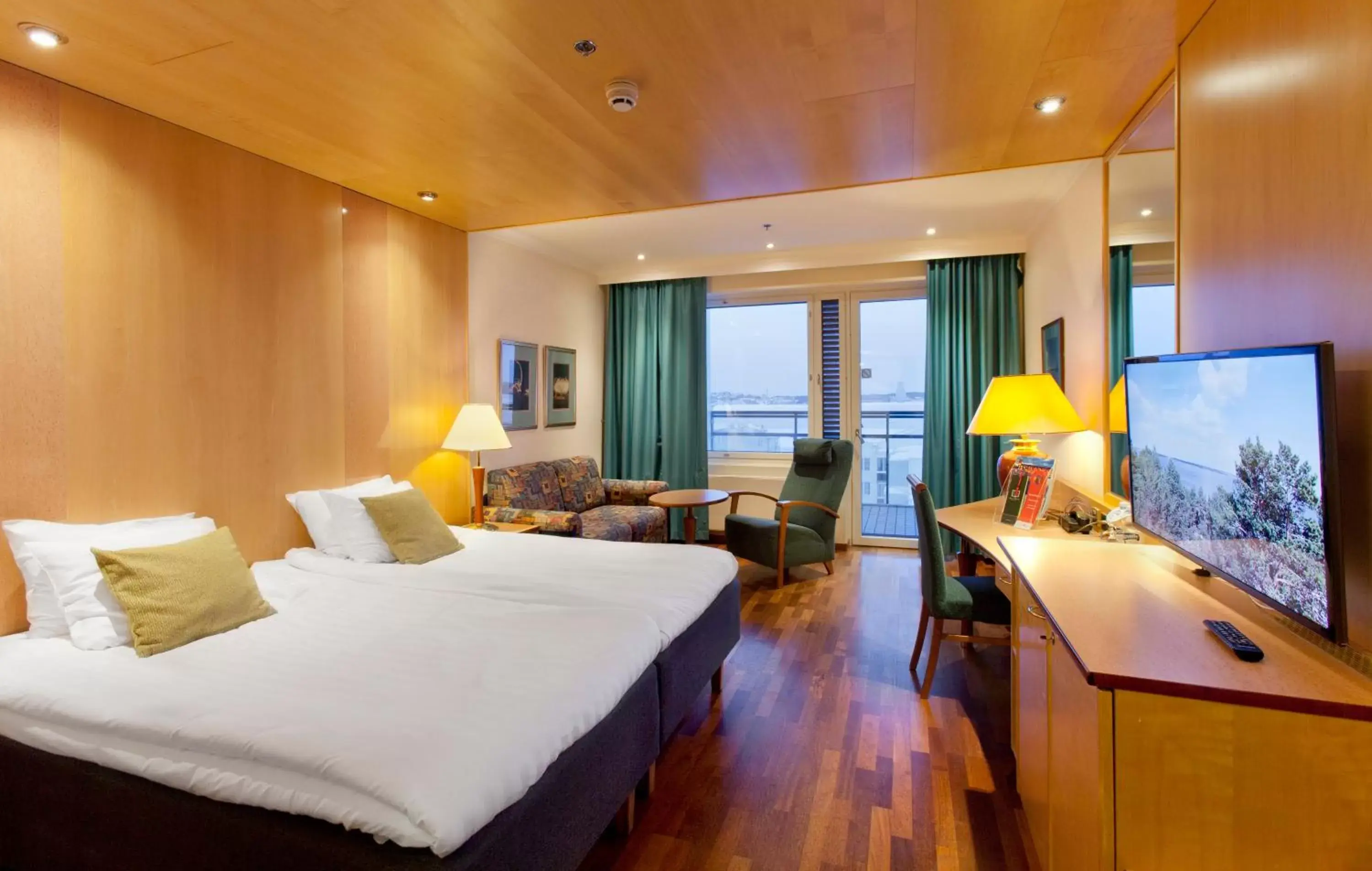 Standard Twin Room with Balcony - Annex Building - Spa Access Included in Holiday Club Tampereen Kehräämö Standard Twin Room with Balcony - Annex Building - Spa Access Included in Holiday Club Tampereen Kehräämö