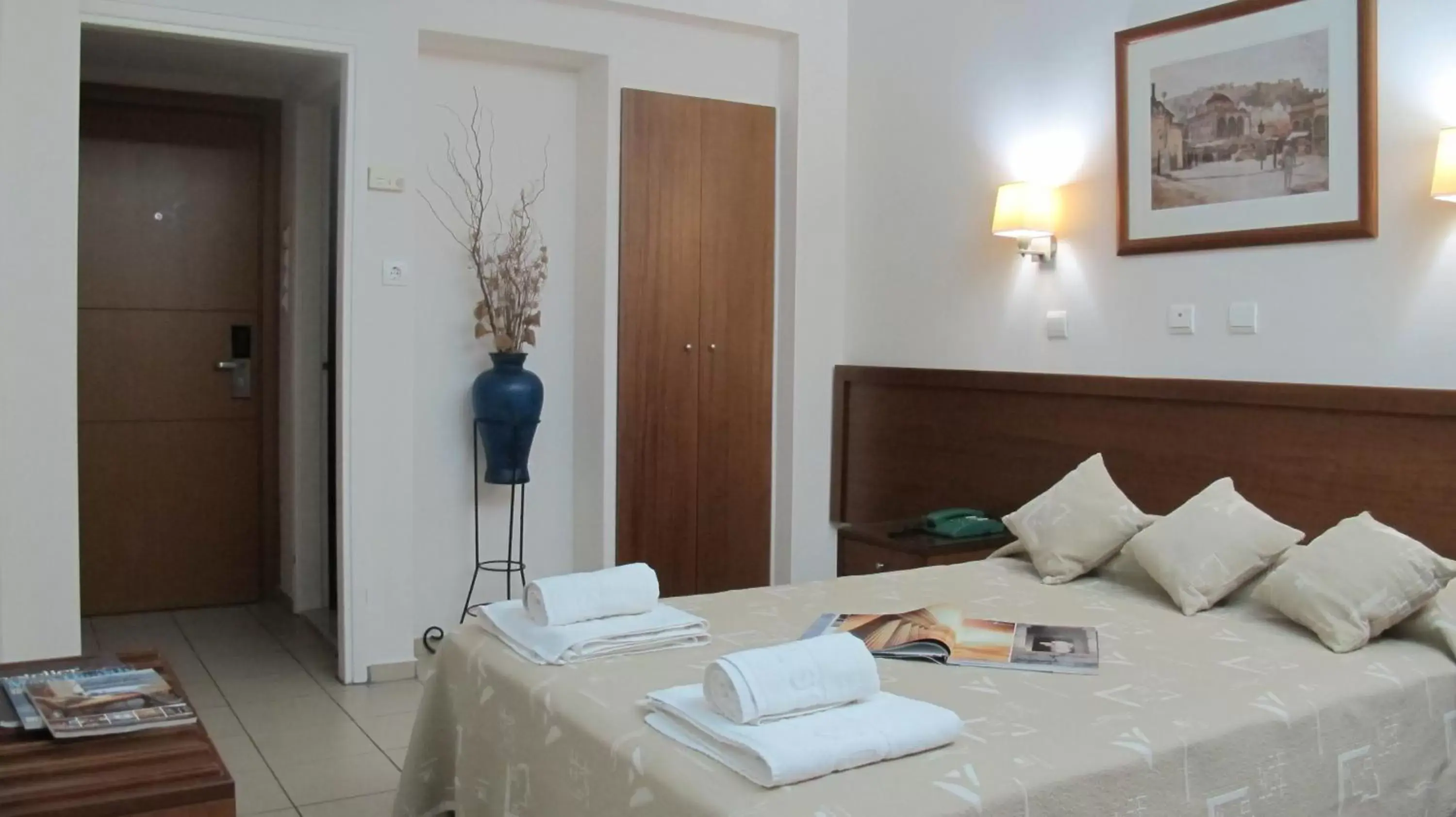 Double or Twin Room - Non-Smoking in Hotel Solomou Athens Double or Twin Room - Non-Smoking in Hotel Solomou Athens