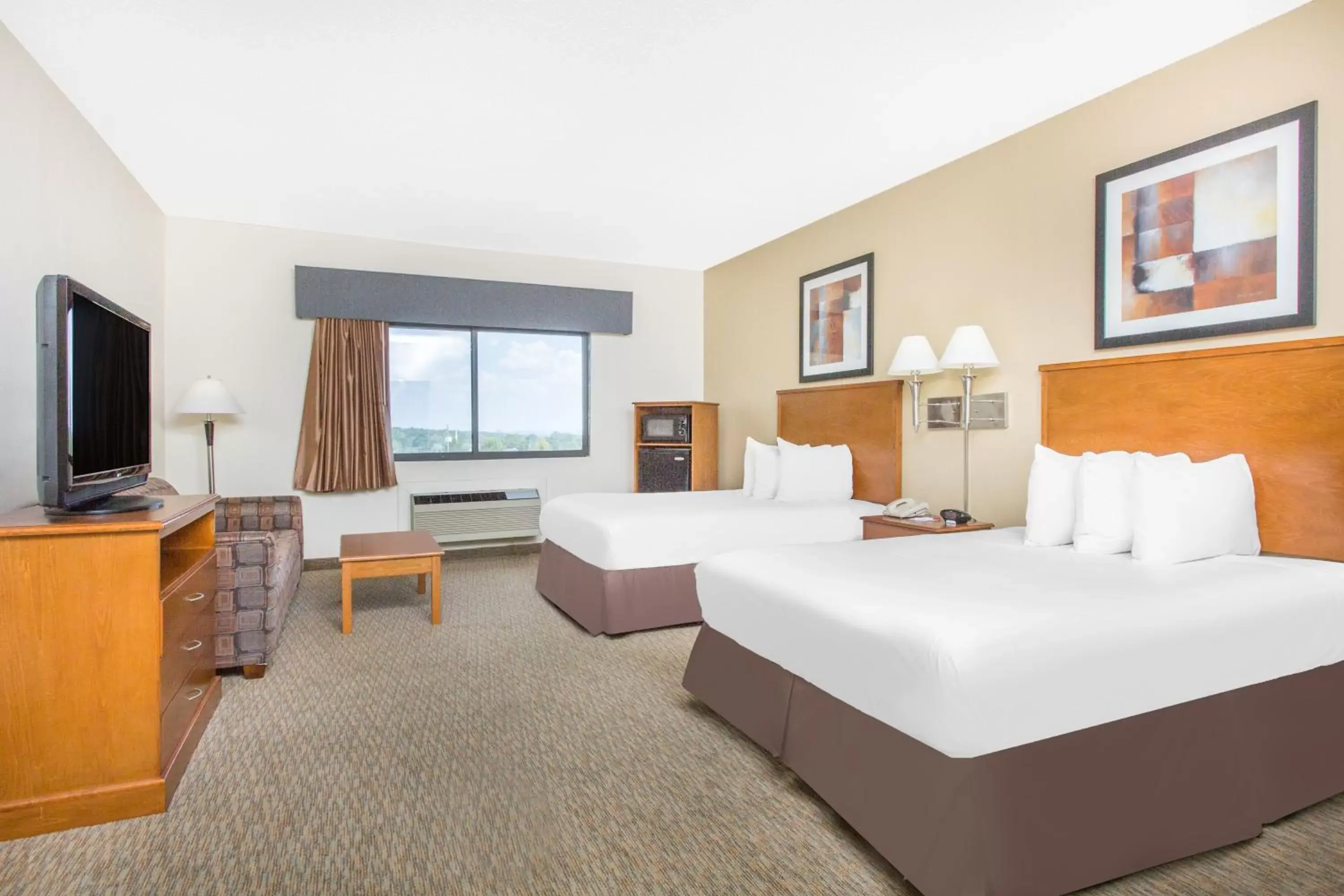Studio Suite with Two Queen Beds - Non-Smoking in Days Inn by Wyndham Phenix City Near Fort Benning Studio Suite with Two Queen Beds - Non-Smoking in Days Inn by Wyndham Phenix City Near Fort Benning