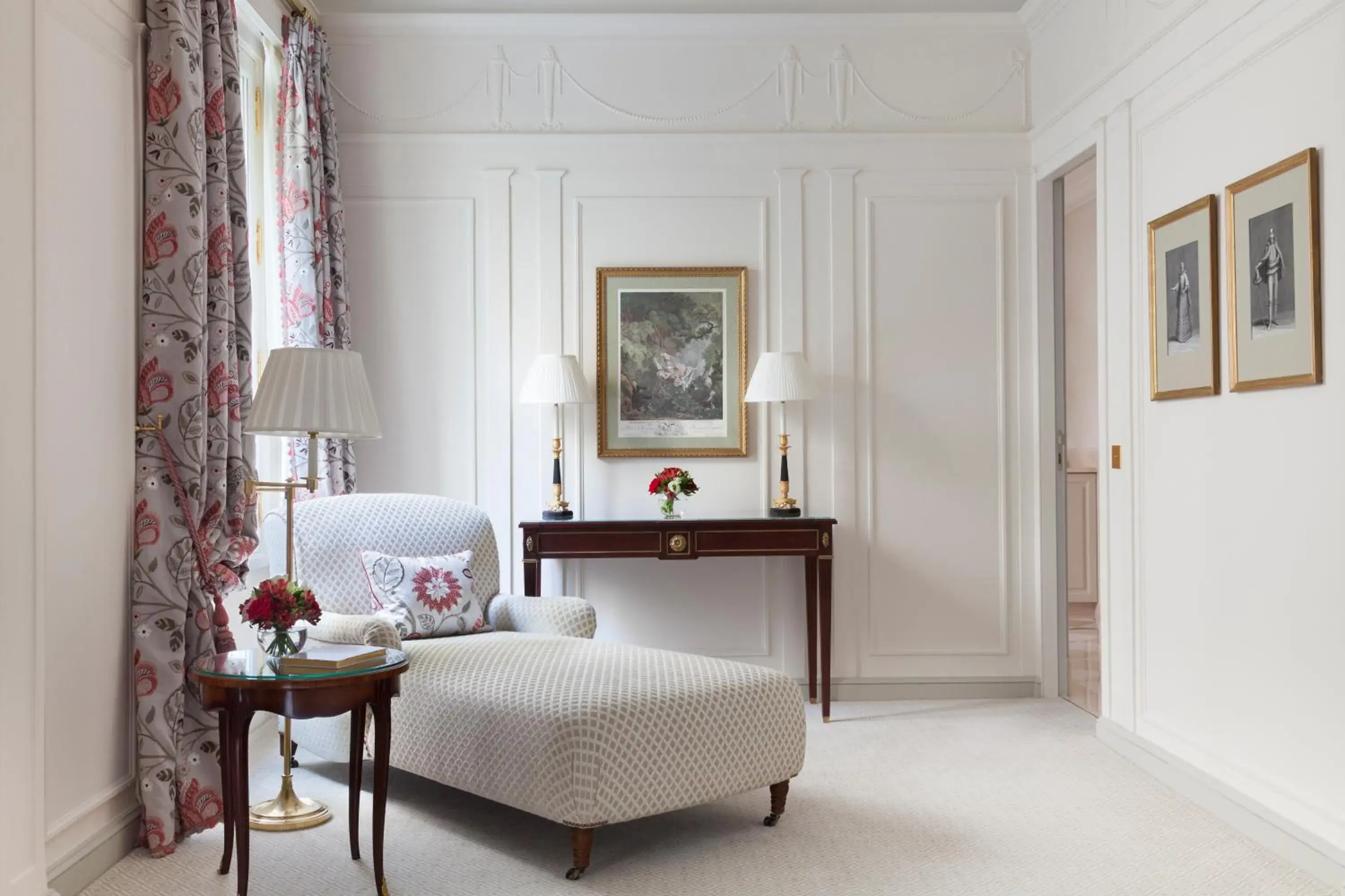 Deluxe Suite in Le Bristol Paris, Oetker Hotels Deluxe Suite in Le Bristol Paris, Oetker Hotels