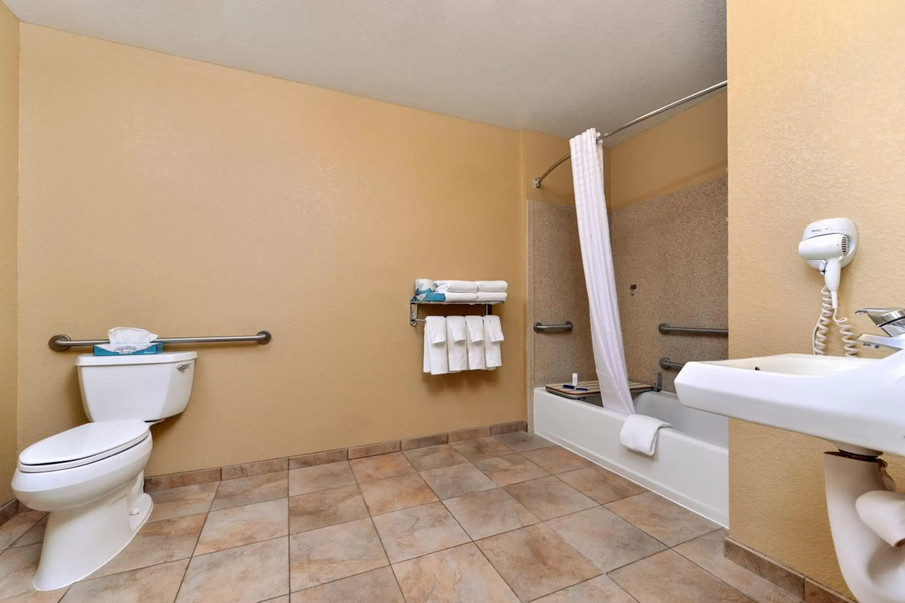Queen Studio Suite with Batch Tub - Mobility Accessible - Non-Smoking in Candlewood Suites Turlock by IHG Queen Studio Suite with Batch Tub - Mobility Accessible - Non-Smoking in Candlewood Suites Turlock by IHG