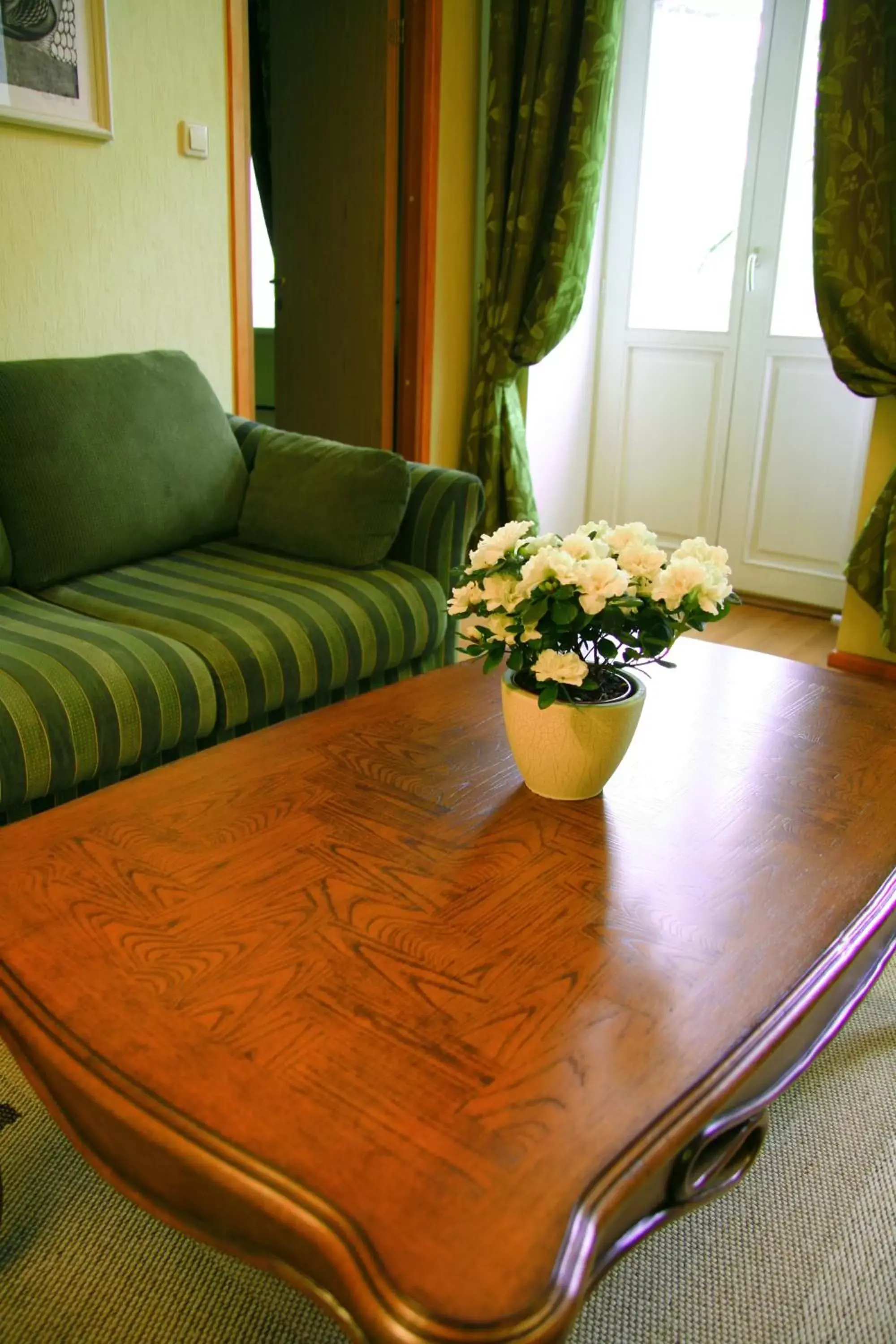 Suite with Sauna in Barclay Hotel Suite with Sauna in Barclay Hotel