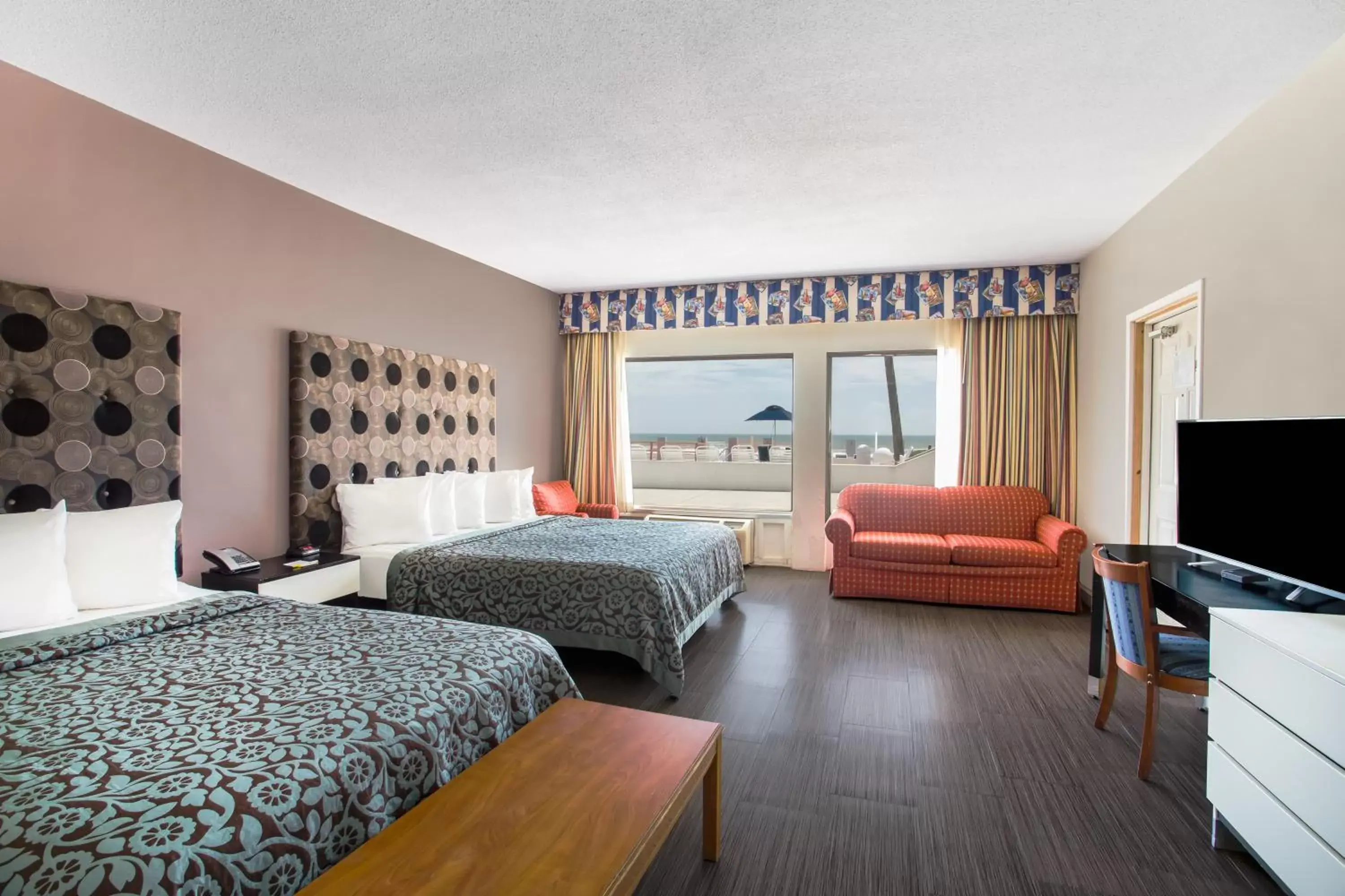 Oceanfront One-Bedroom Suite - Non-Smoking in Arya Blu Inn and Suites Oceanfront One-Bedroom Suite - Non-Smoking in Arya Blu Inn and Suites