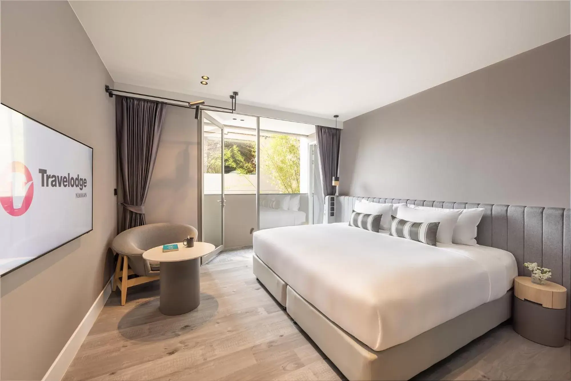 Deluxe Balcony in Travelodge Nimman Deluxe Balcony in Travelodge Nimman