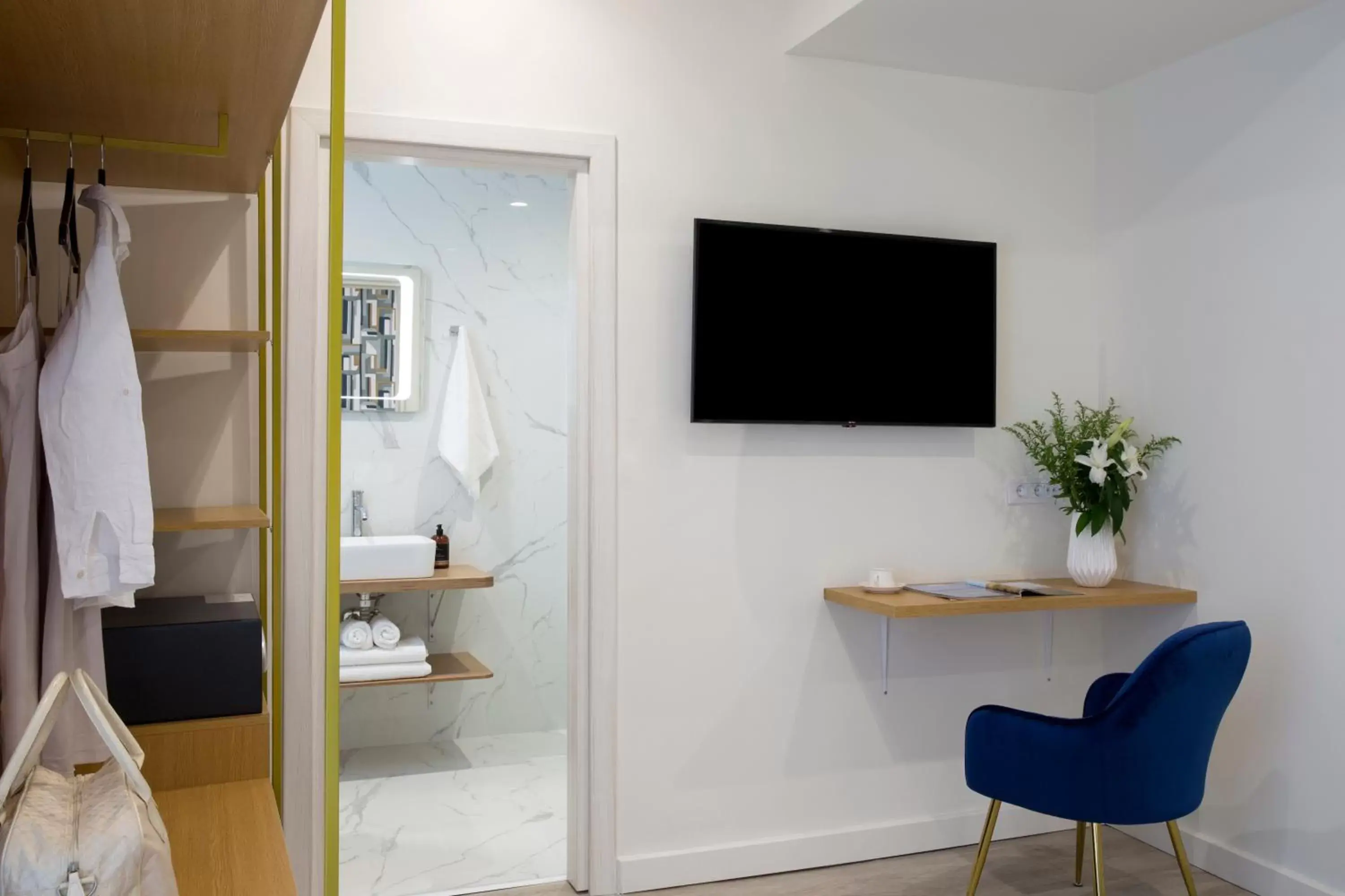 Family Room in Hypnos Inn Athens Family Room in Hypnos Inn Athens