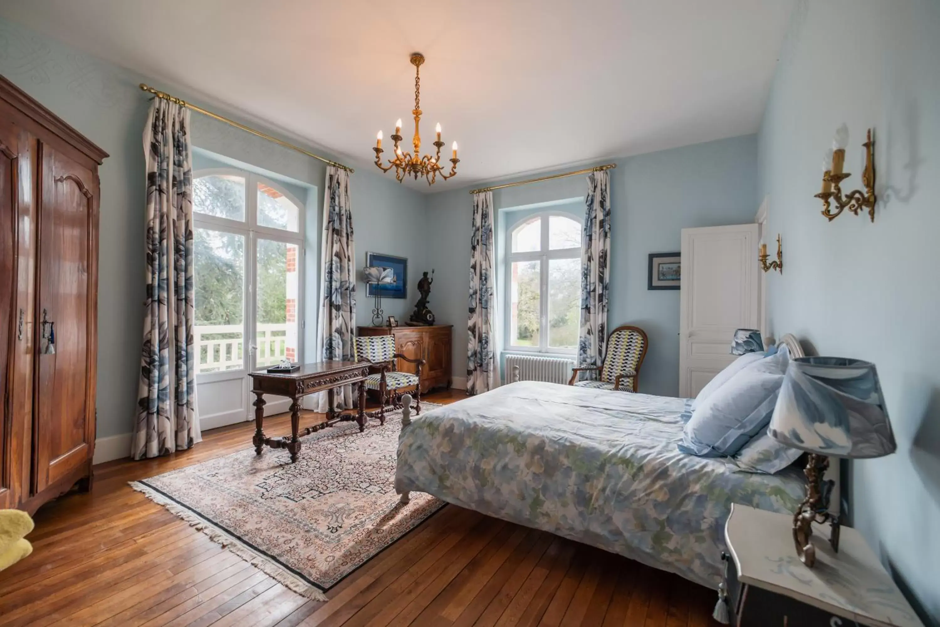 Queen Room in La Poignardière Queen Room in La Poignardière