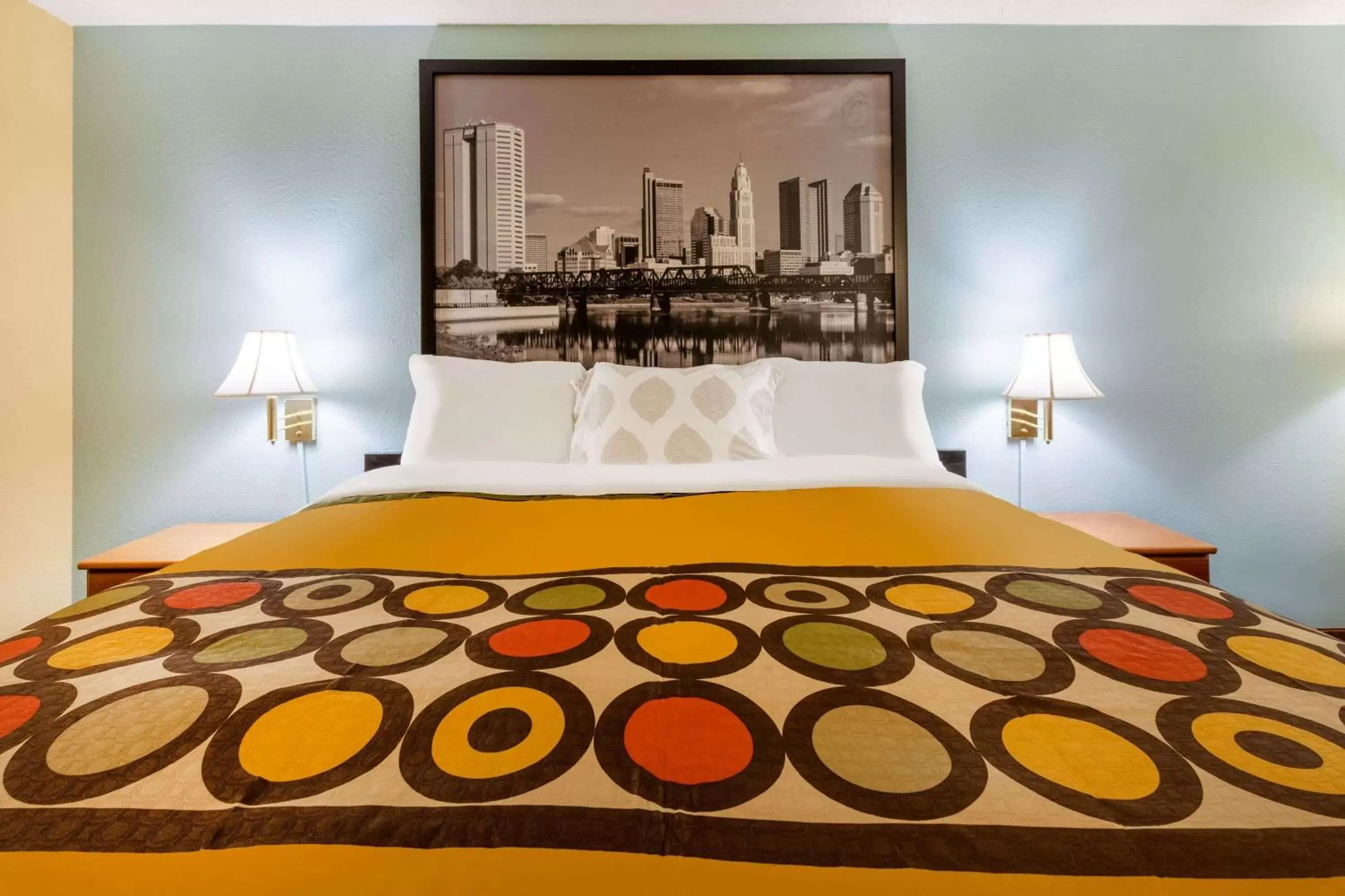 Queen Room - Non-Smoking in Super 8 by Wyndham Newcomerstown Queen Room - Non-Smoking in Super 8 by Wyndham Newcomerstown