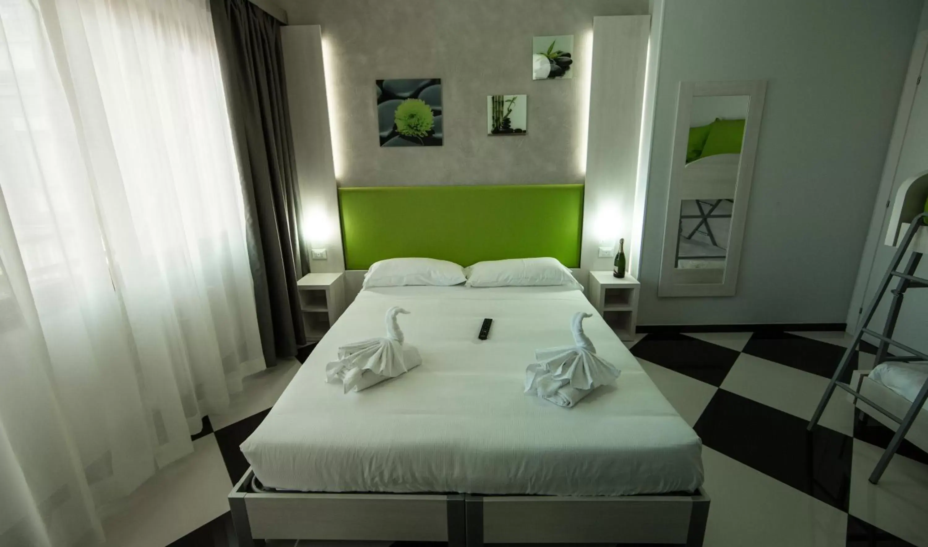 Standard Quadruple Room in Star of Rome Standard Quadruple Room in Star of Rome