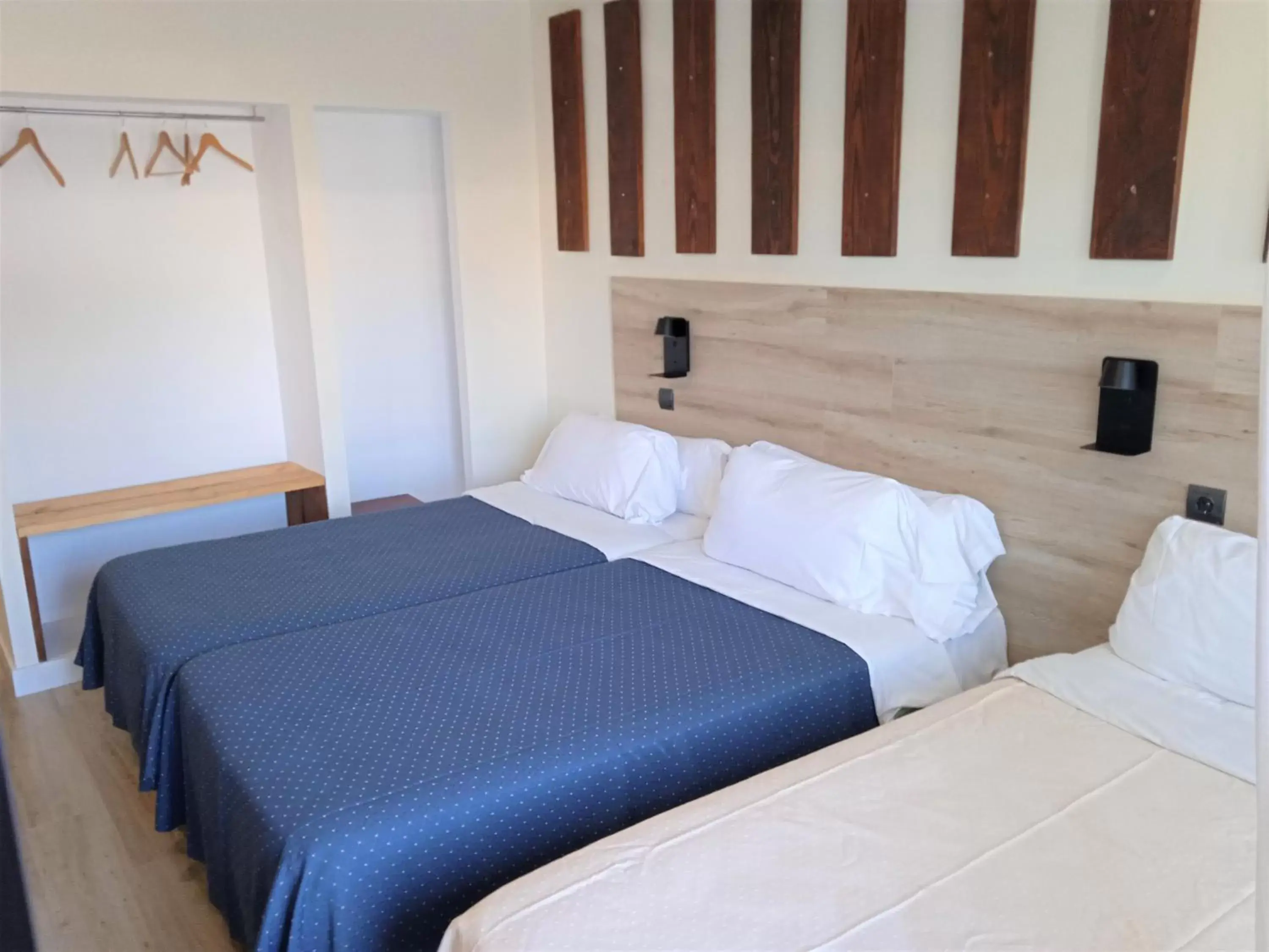 Standard Triple Room with Terrace in Hotel 153 Standard Triple Room with Terrace in Hotel 153