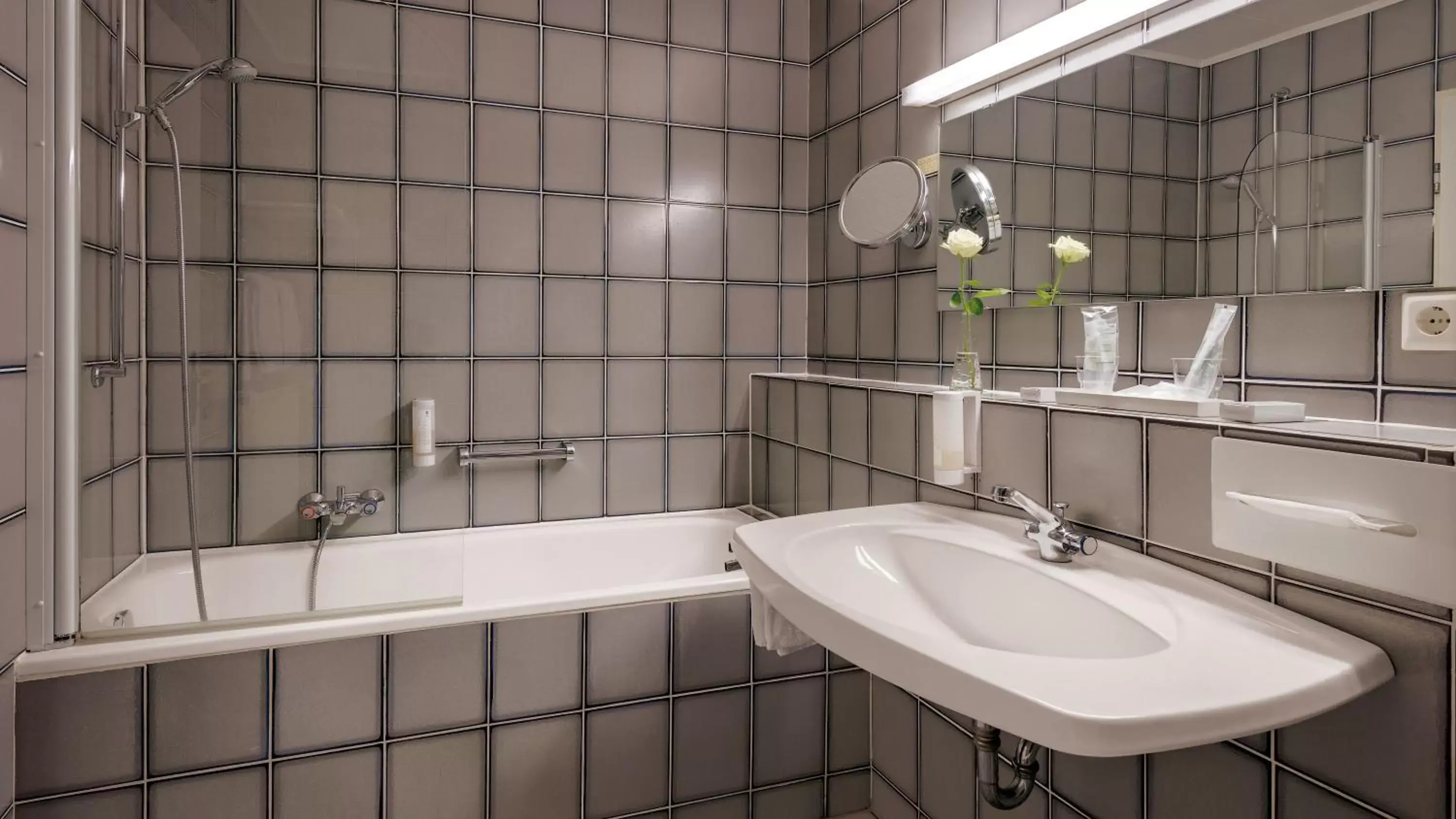 Comfort Single Room in Wyndham Garden Gummersbach Comfort Single Room in Wyndham Garden Gummersbach