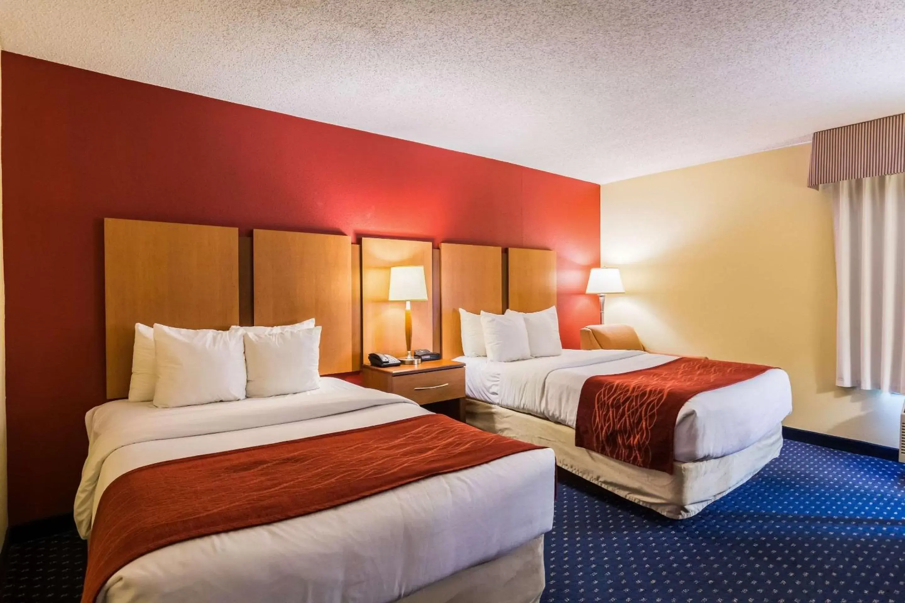 Double Room with Two Double Beds - Non-Smoking in Comfort Inn at Joint Base Andrews Double Room with Two Double Beds - Non-Smoking in Comfort Inn at Joint Base Andrews