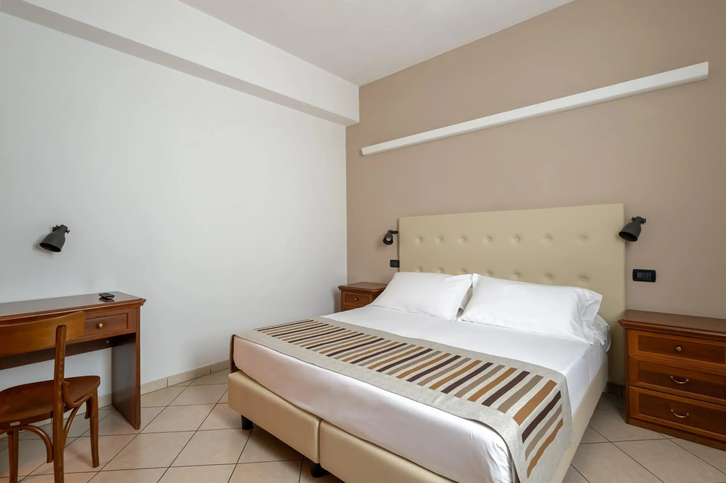 Standard Double or Twin Room in Hotel Mantegna Stazione Standard Double or Twin Room in Hotel Mantegna Stazione
