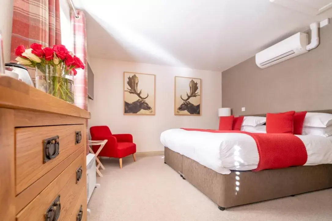 Deluxe Double or Twin Room - single occupancy in The Honingham Buck Deluxe Double or Twin Room - single occupancy in The Honingham Buck
