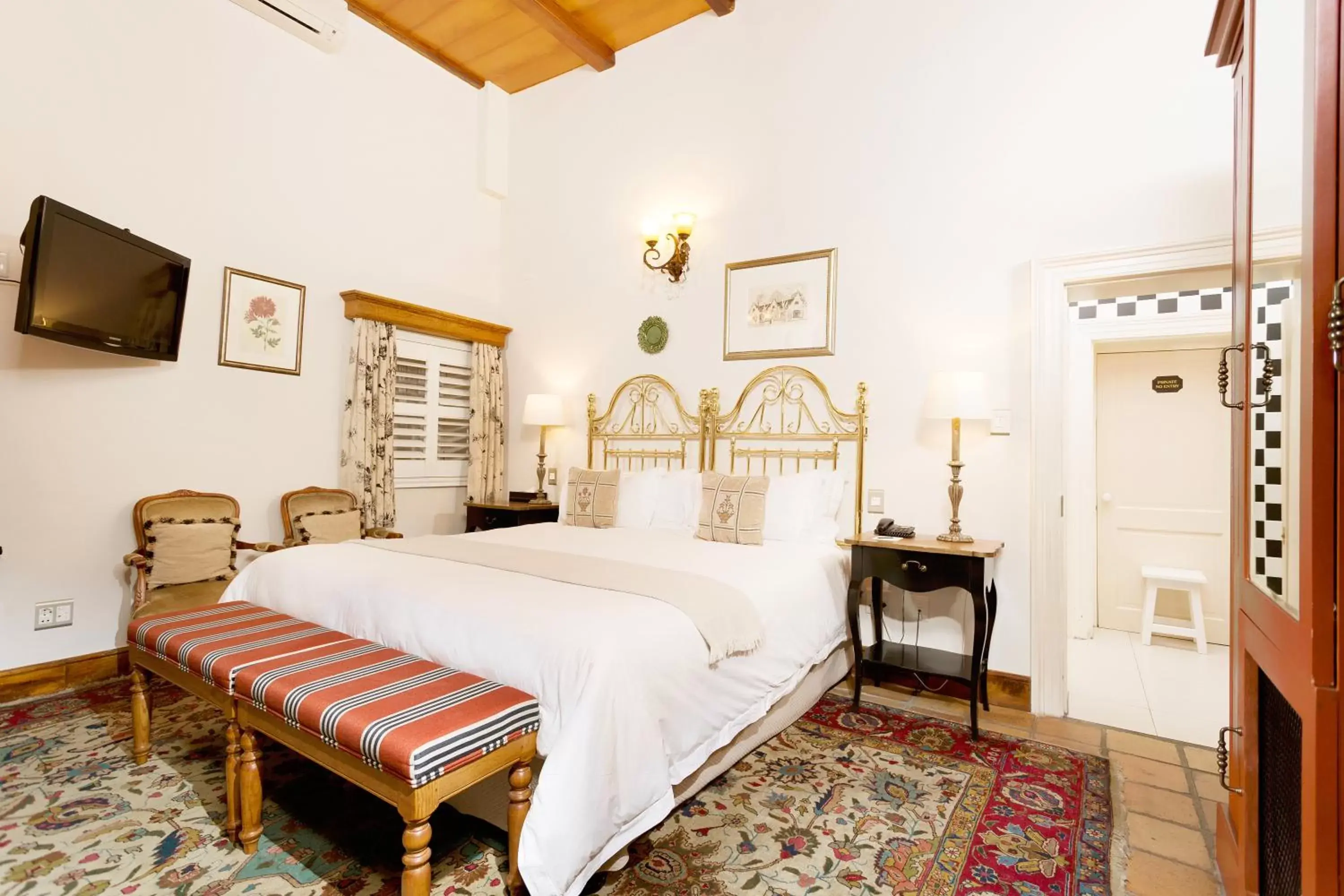 Small Single Room - single occupancy in Coopmanhuijs Boutique Hotel & Spa Small Single Room - single occupancy in Coopmanhuijs Boutique Hotel & Spa