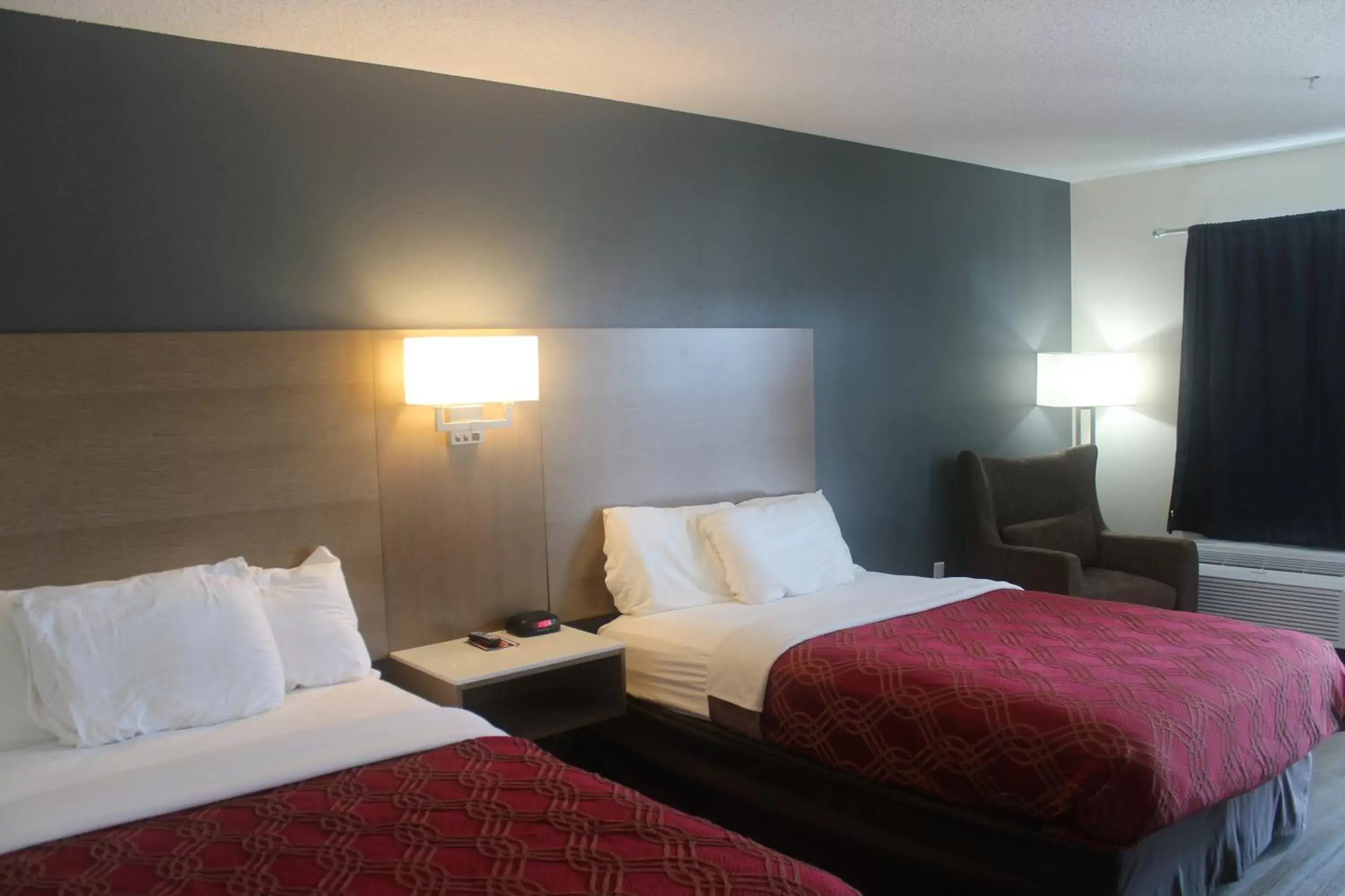 Double Room with Two Double Beds - Non-Smoking/Not Pet Friendly in Econo Lodge Crystal Coast Double Room with Two Double Beds - Non-Smoking/Not Pet Friendly in Econo Lodge Crystal Coast