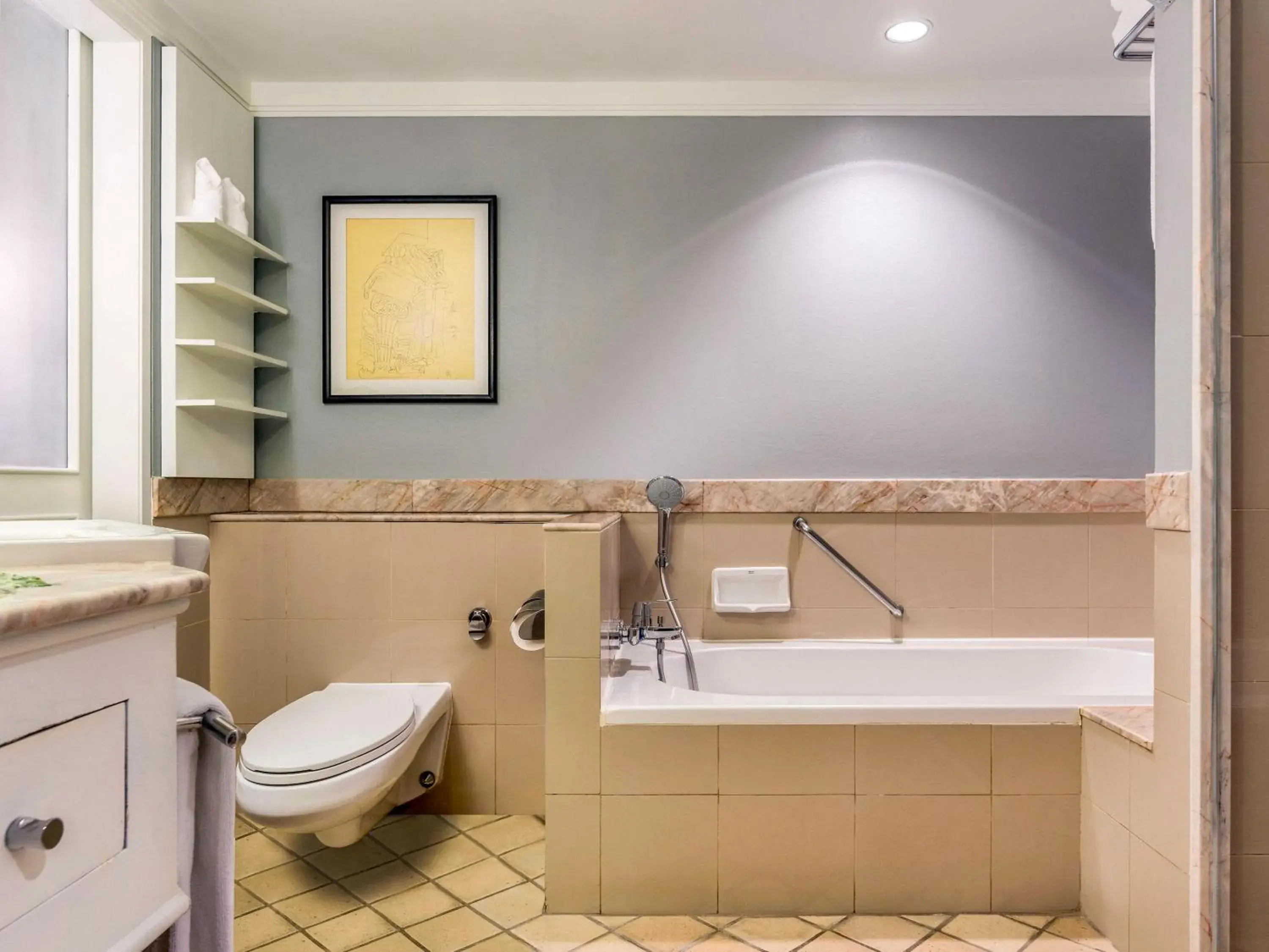 Superior Family Room in Pullman Phuket Karon Beach Resort Superior Family Room in Pullman Phuket Karon Beach Resort