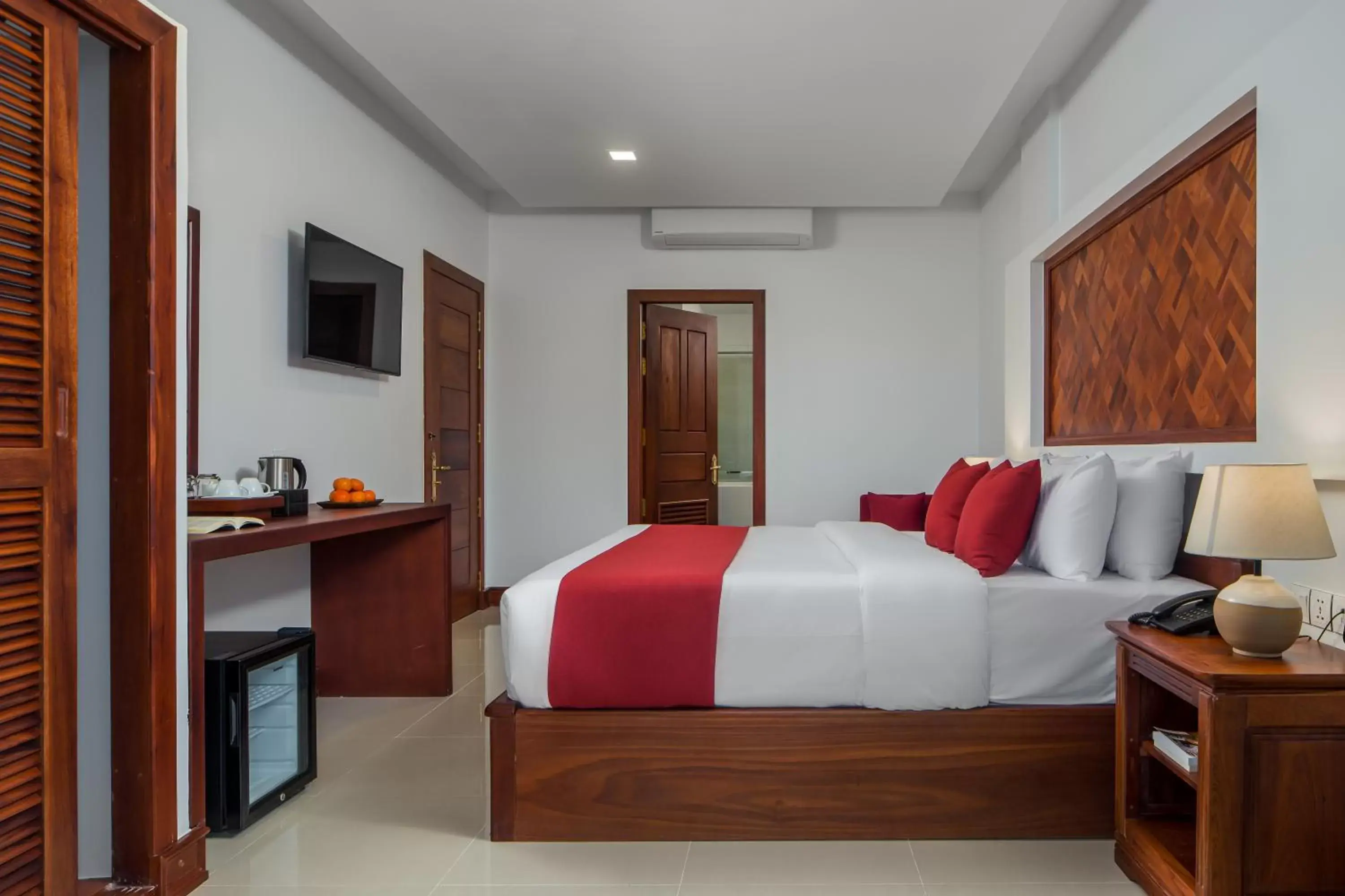 Deluxe Double Room in Homewood Hotel Deluxe Double Room in Homewood Hotel